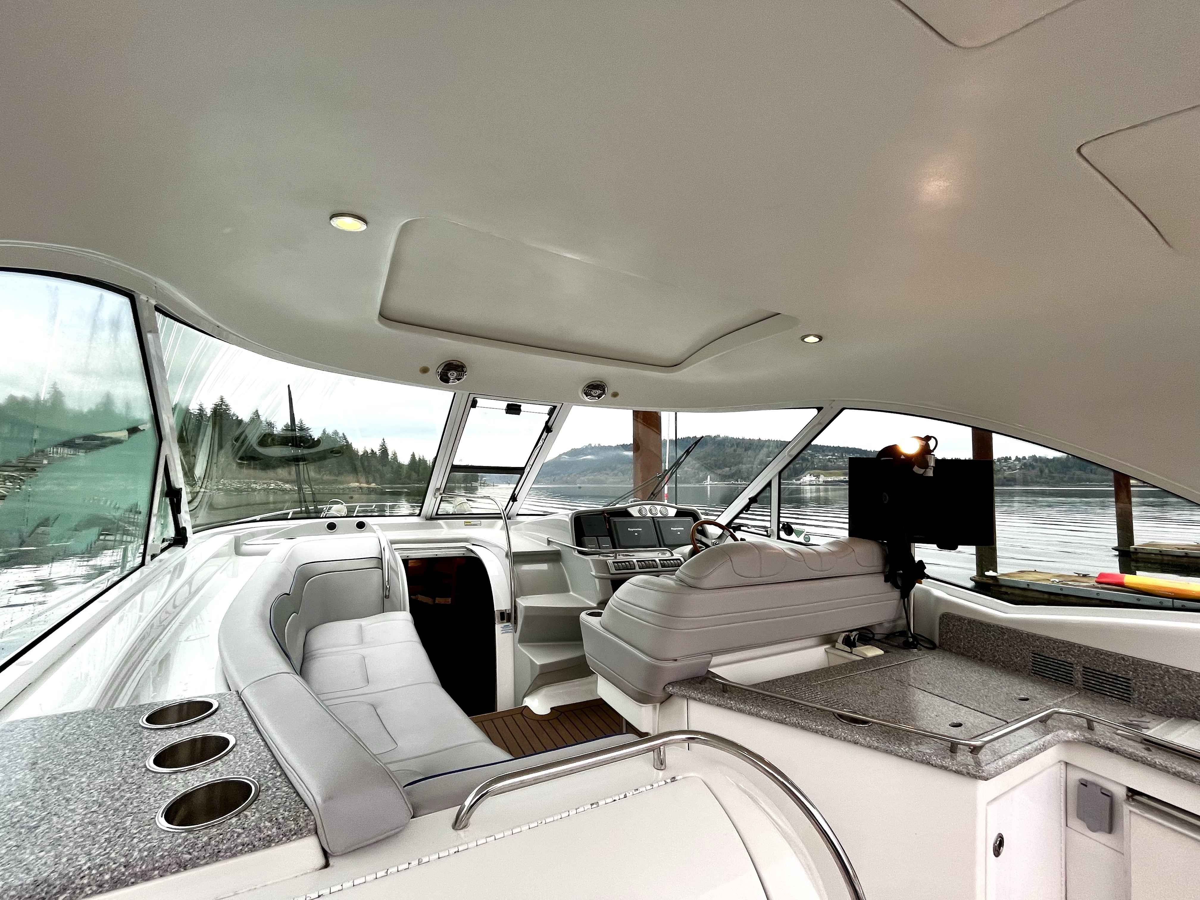 Pre-Owned 2008 Formula 45 Yacht for Sale | Vancouver, BC | M&P Yacht Centre | 65dd3a441a2242300b02e968