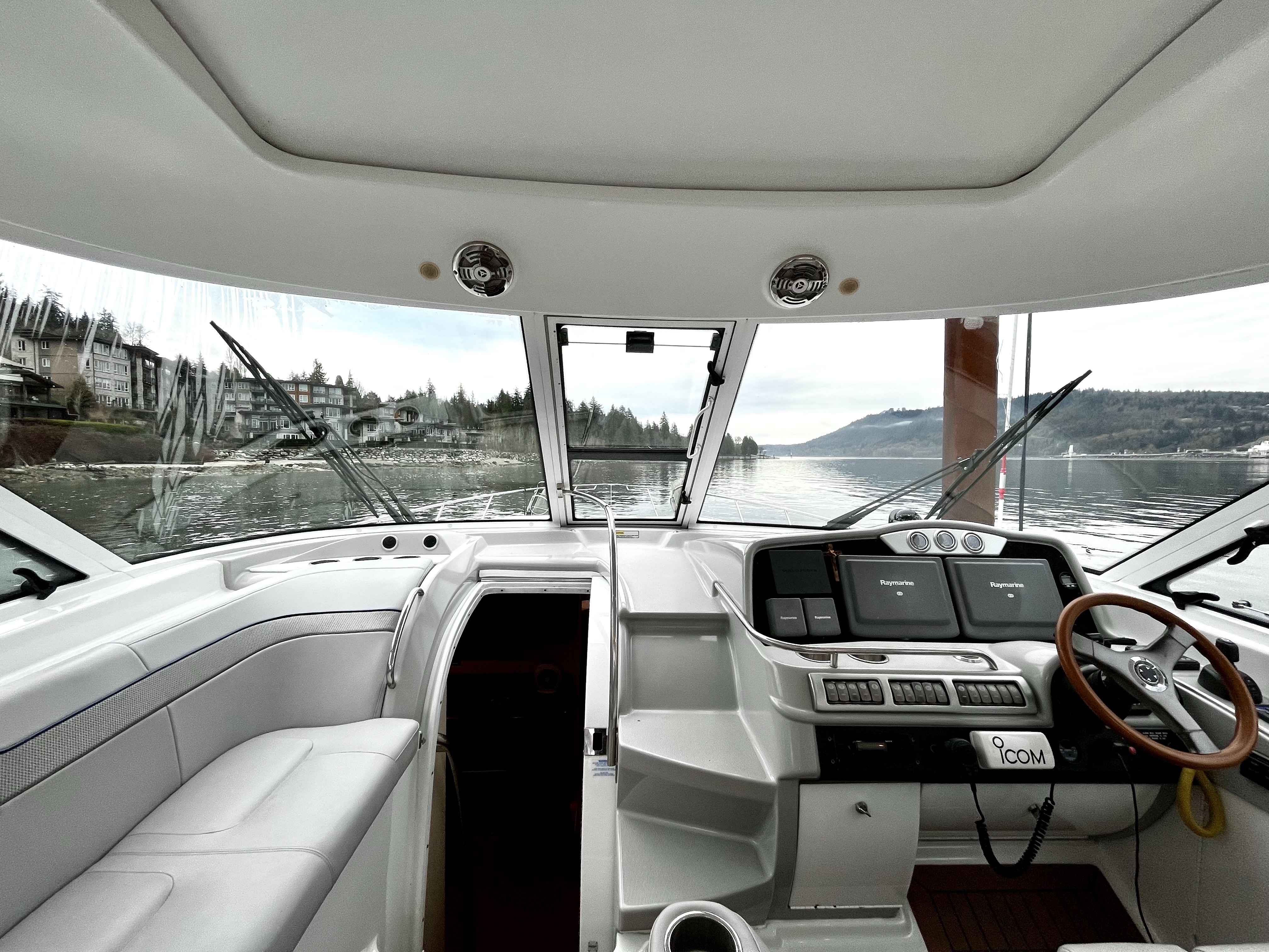 Pre-Owned 2008 Formula 45 Yacht for Sale | Vancouver, BC | M&P Yacht Centre | 65dd3a441a2242300b02e968