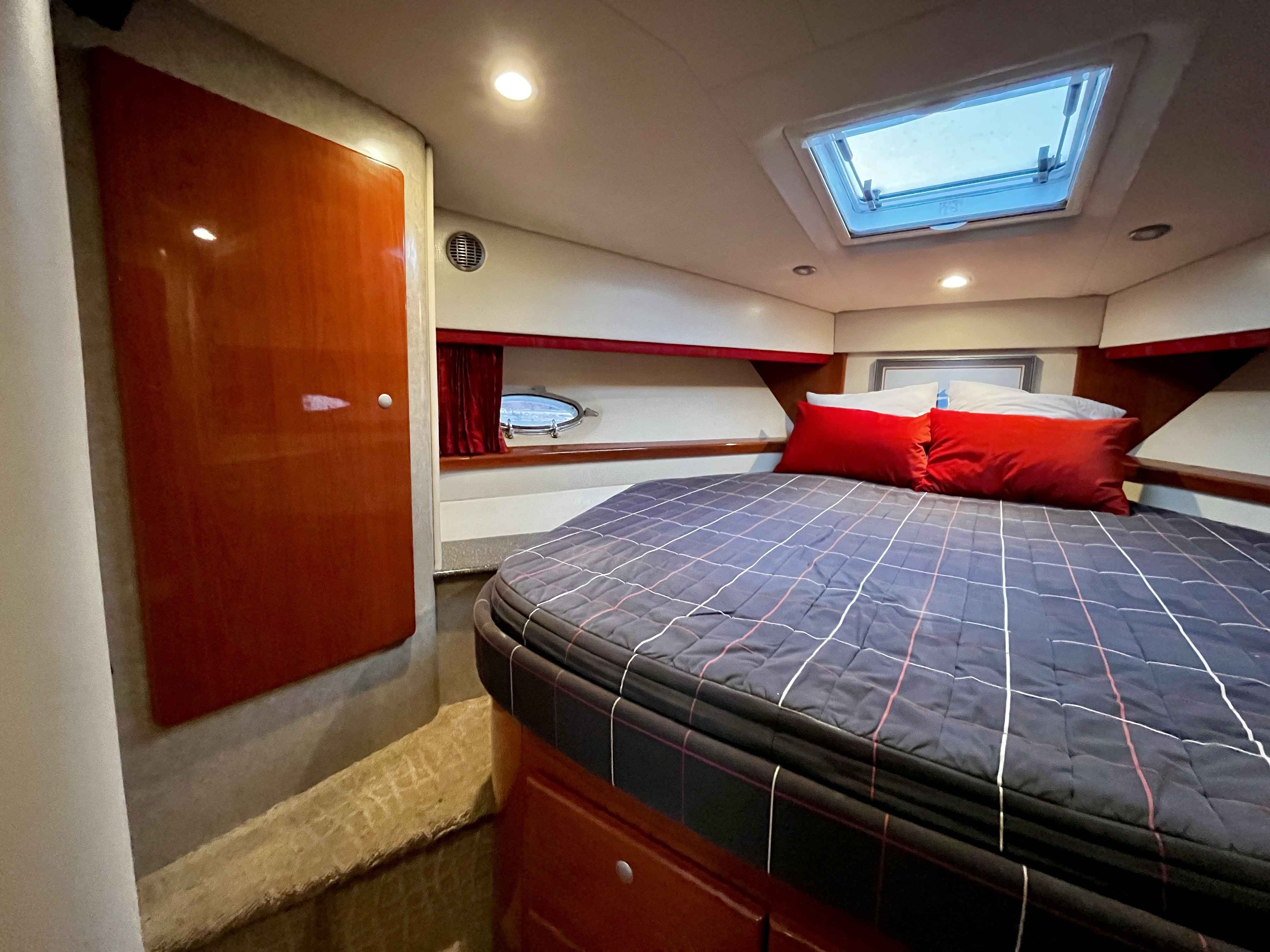Pre-Owned 2008 Formula 45 Yacht for Sale | Vancouver, BC | M&P Yacht Centre | 65dd3a441a2242300b02e968