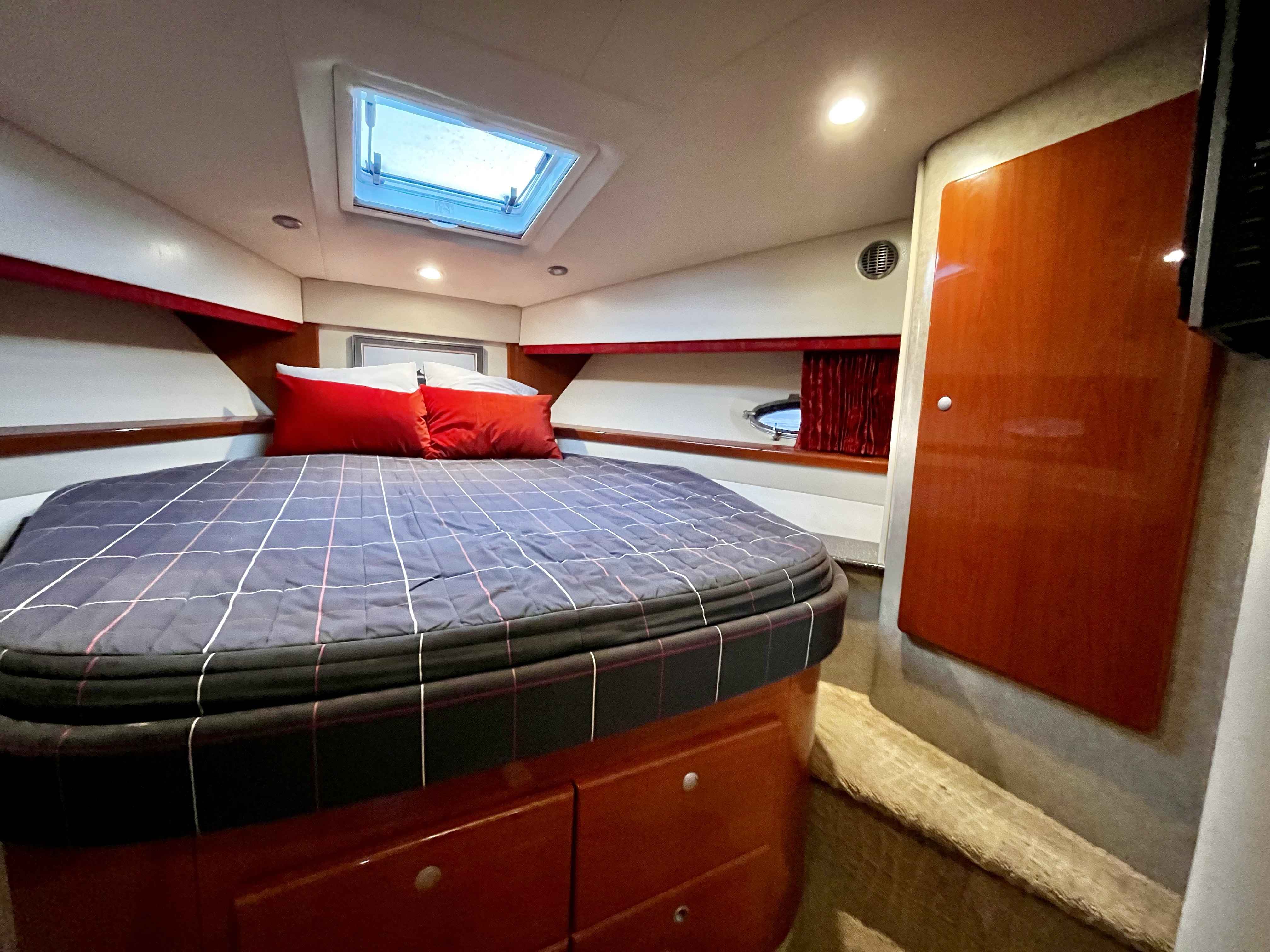 Pre-Owned 2008 Formula 45 Yacht for Sale | Vancouver, BC | M&P Yacht Centre | 65dd3a441a2242300b02e968