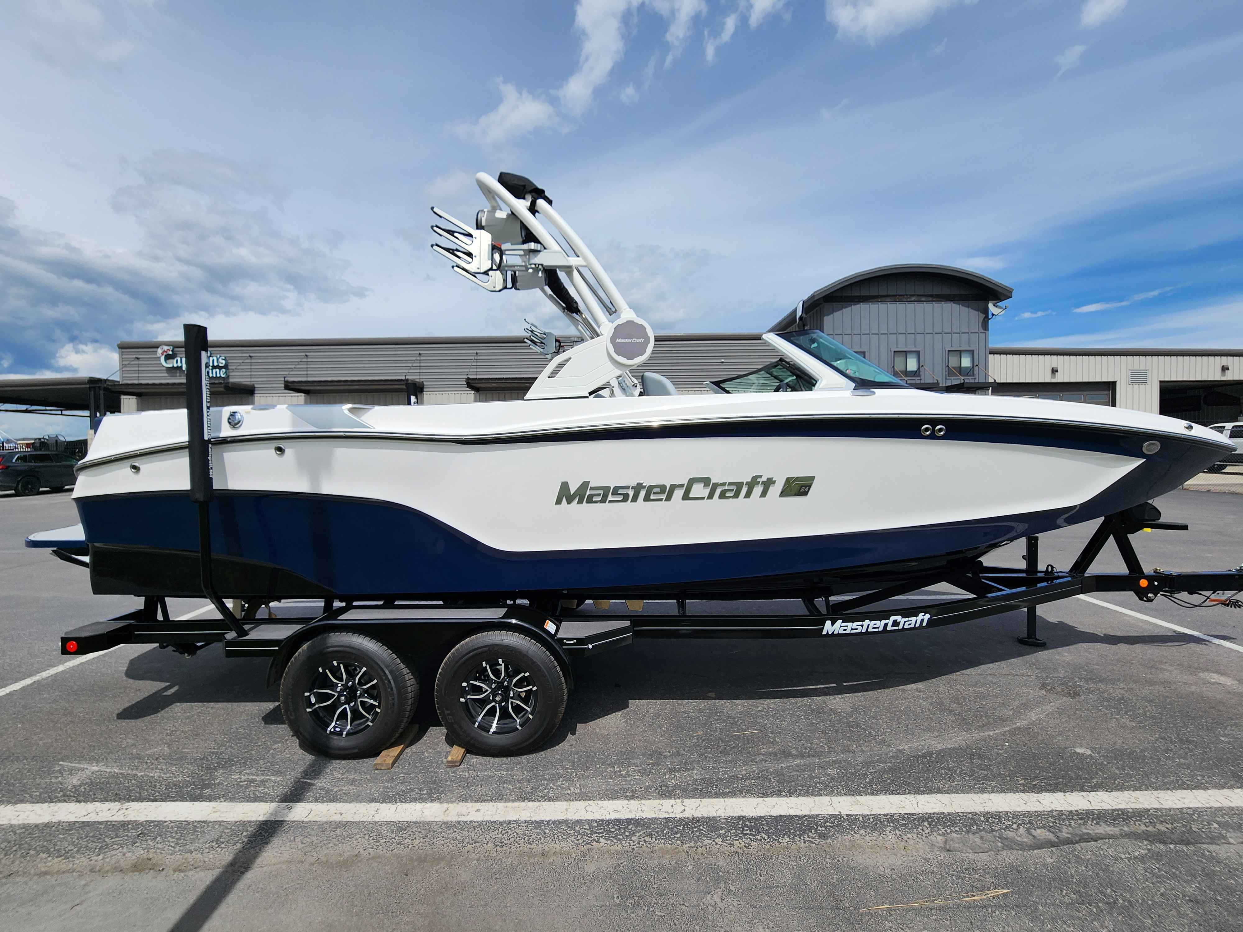 2026 Mastercraft XT24