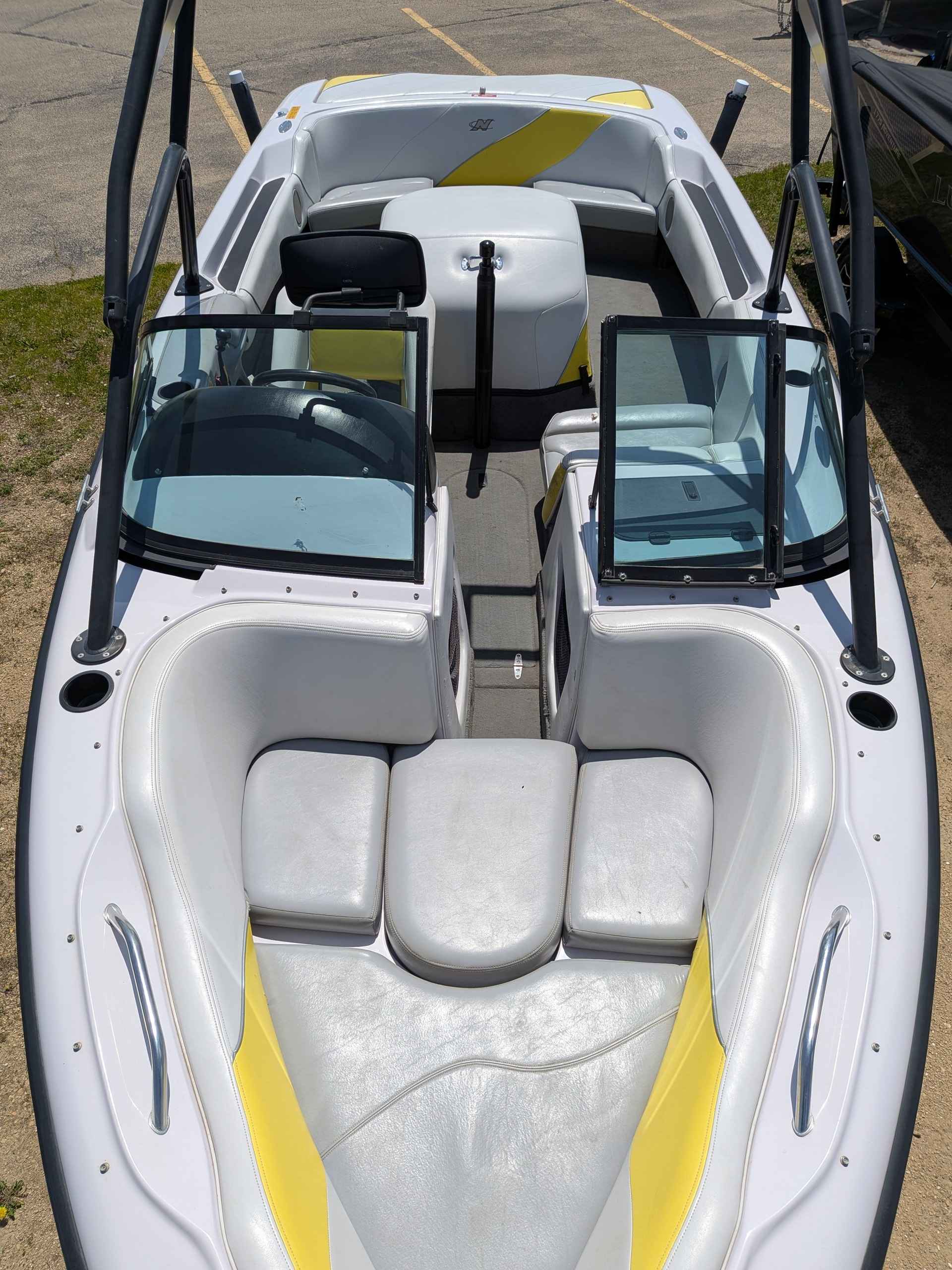 boat-carouselImage-image