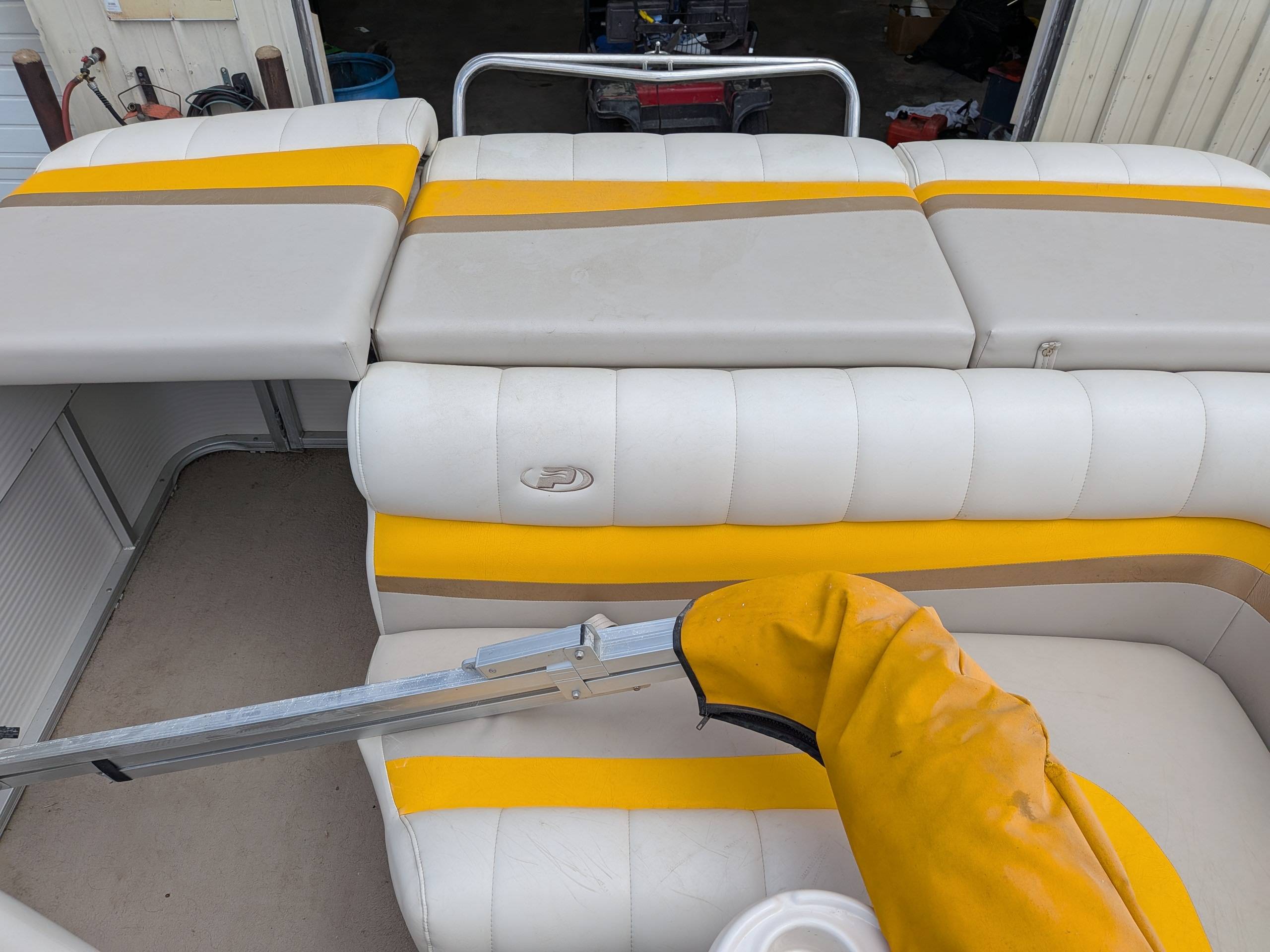 boat-carouselImage-image