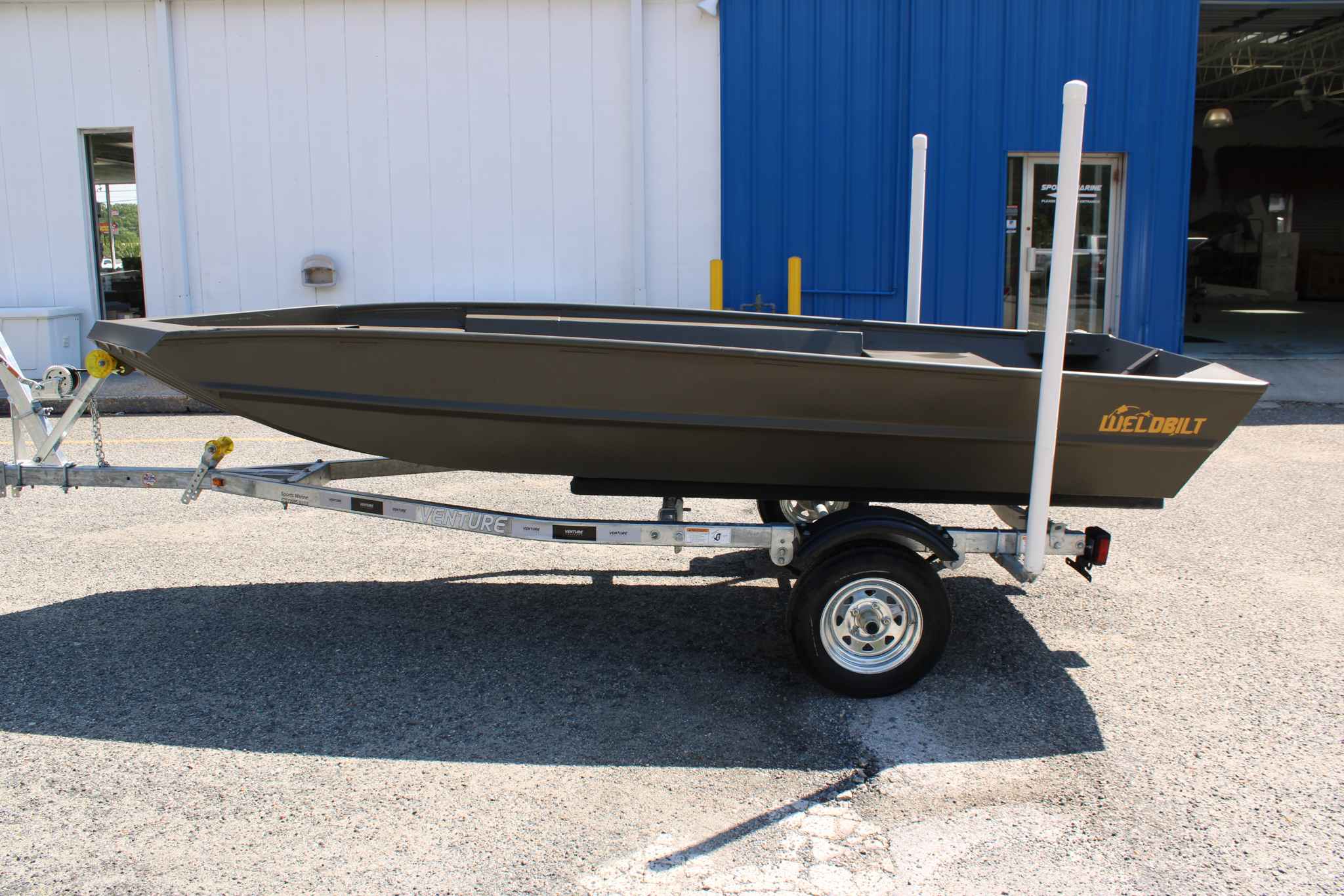 dummy-boat-img