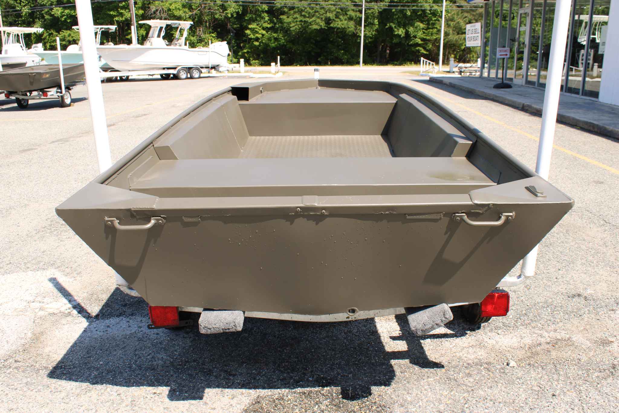dummy-boat-img