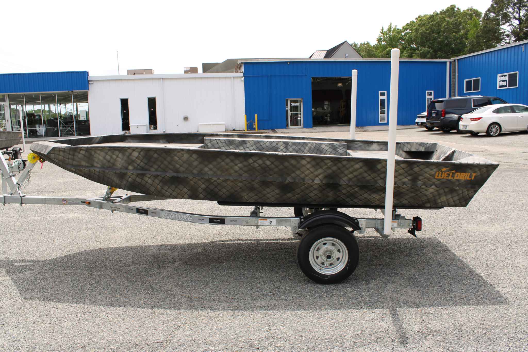 dummy-boat-img