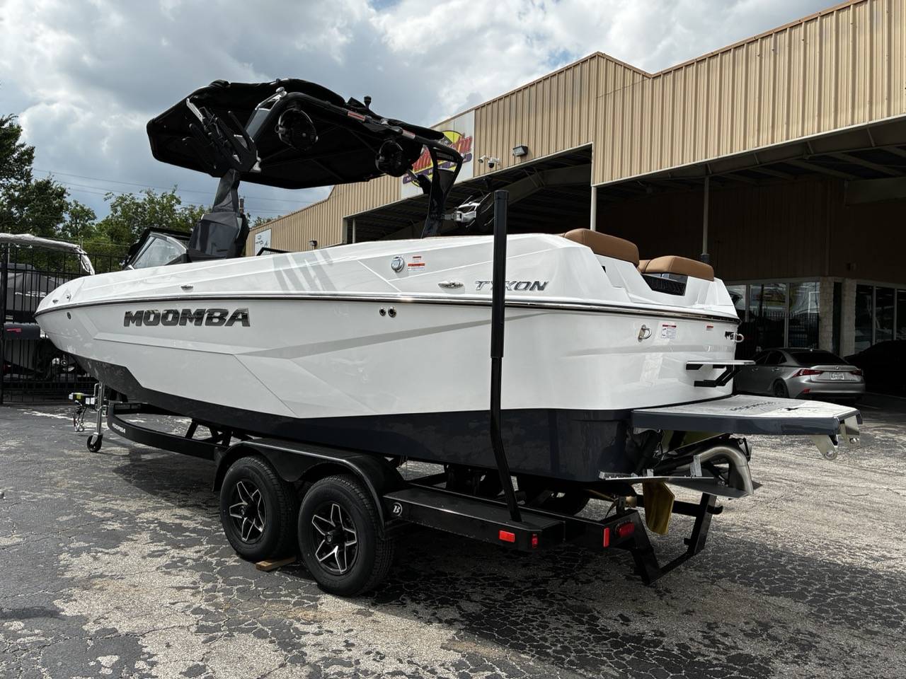 dummy-boat-img