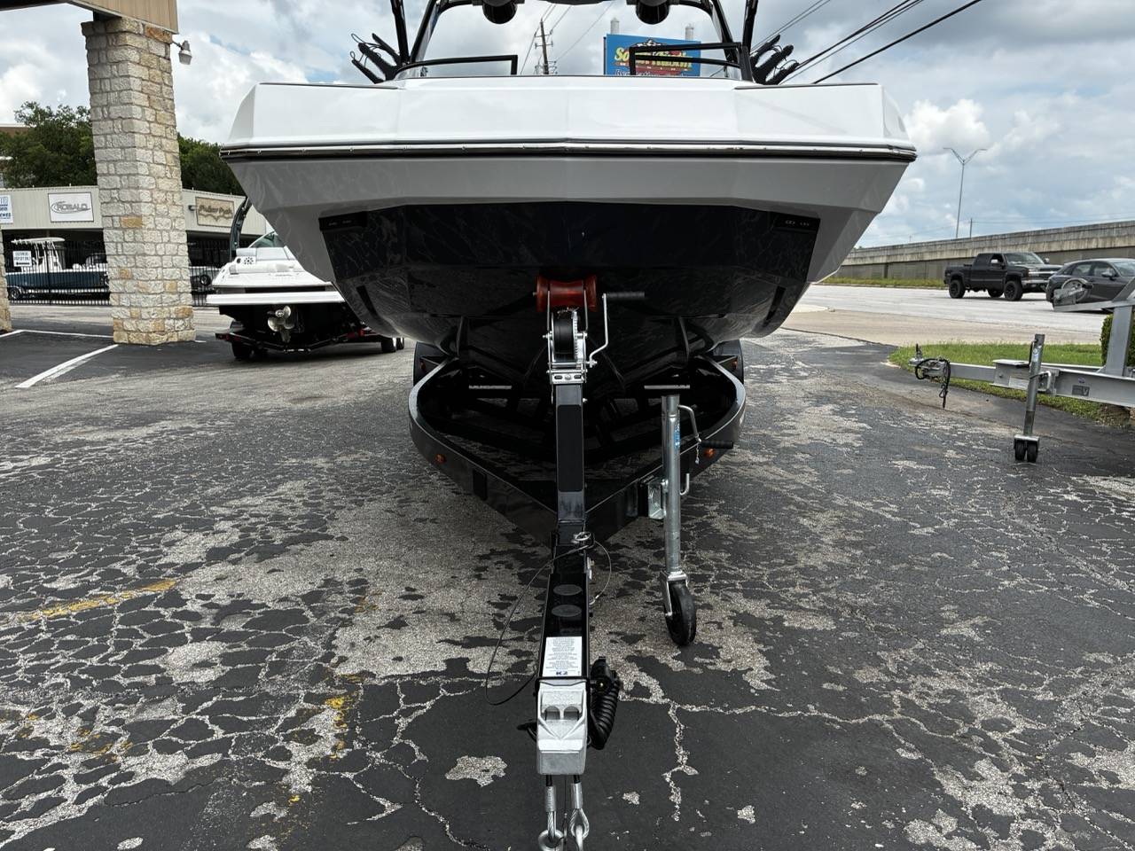 dummy-boat-img
