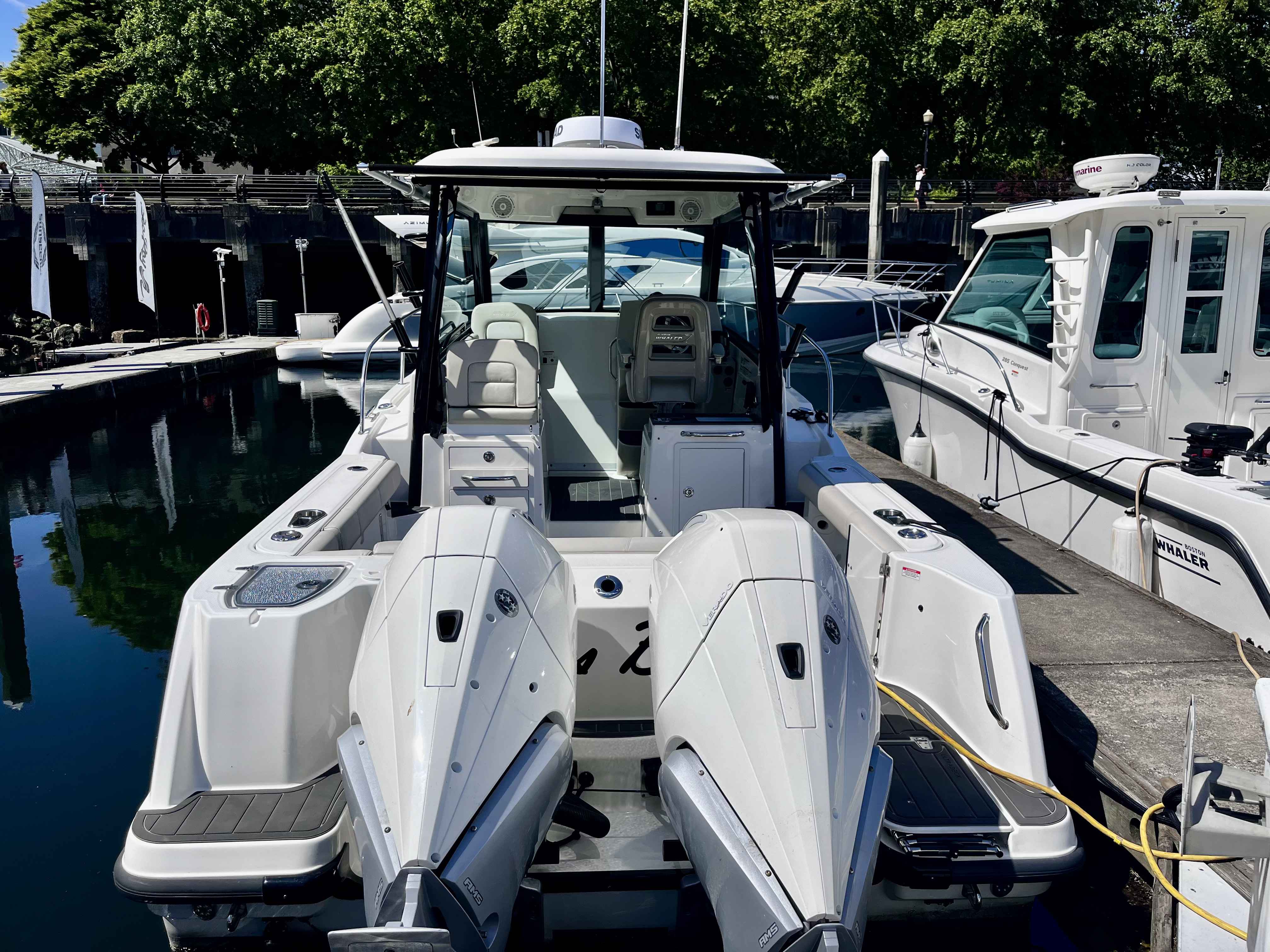 Pre-Owned 2023 Boston whaler 285 Conquest for Sale | Vancouver, BC | M&P Yacht Centre | 685961aa1b0afcba3a041cd8