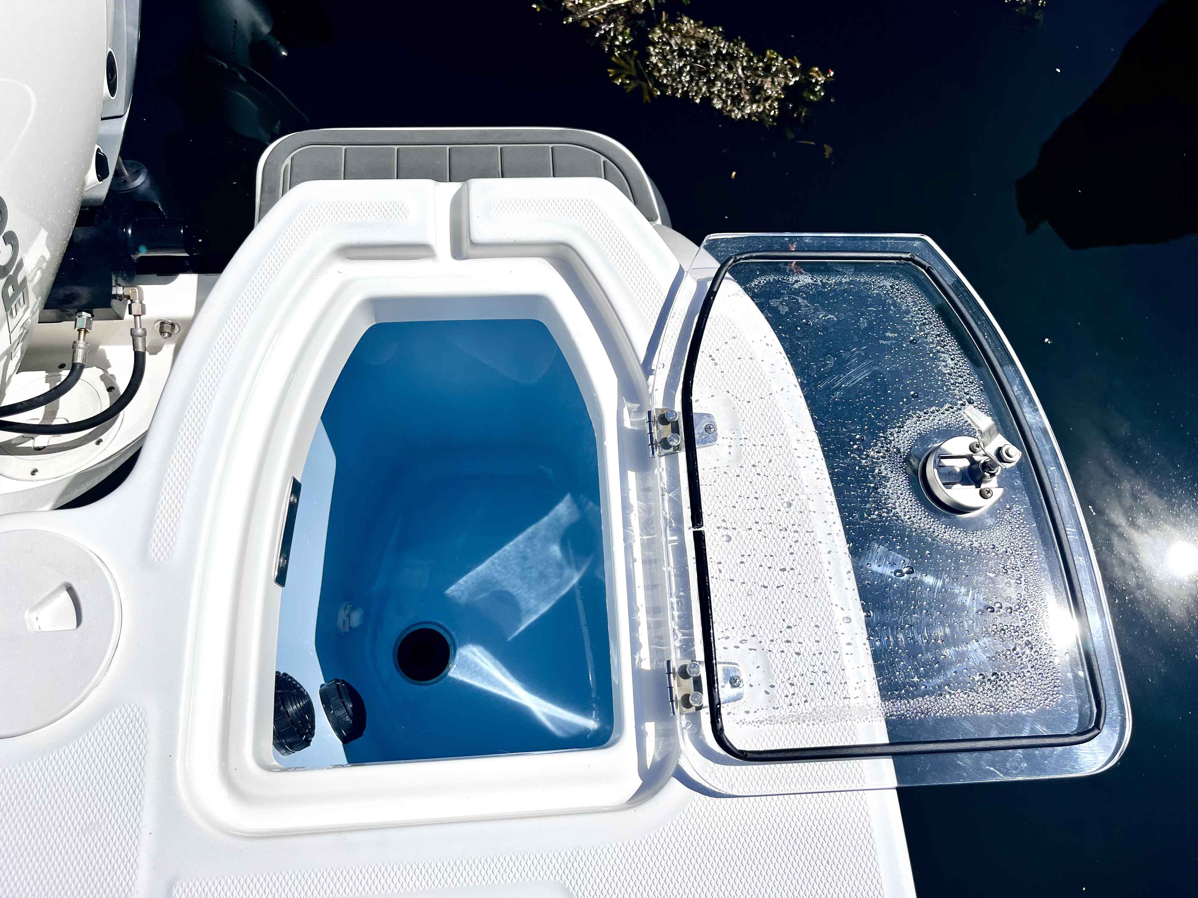 Pre-Owned 2023 Boston whaler 285 Conquest for Sale | Vancouver, BC | M&P Yacht Centre | 685961aa1b0afcba3a041cd8