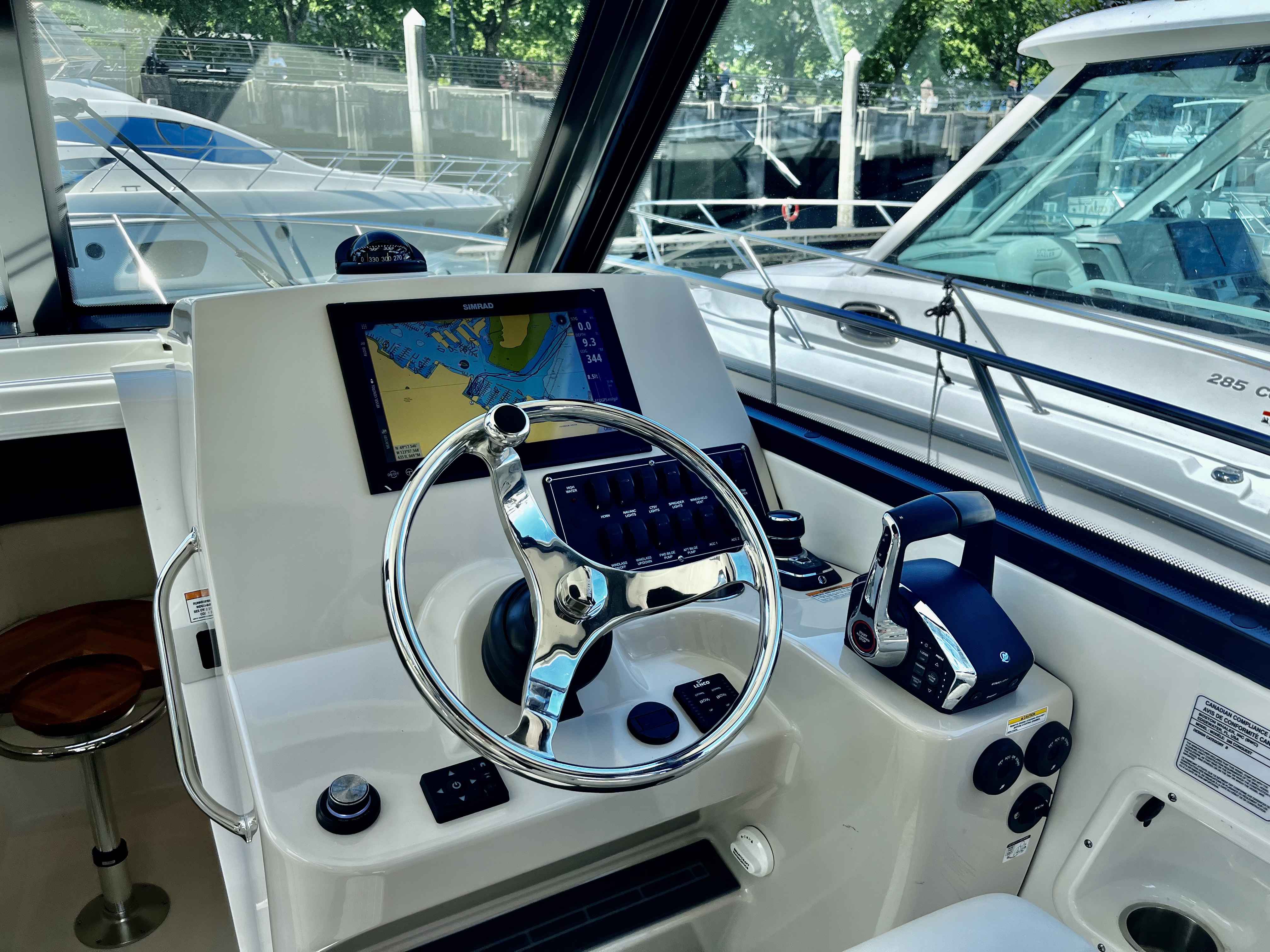 Pre-Owned 2023 Boston whaler 285 Conquest for Sale | Vancouver, BC | M&P Yacht Centre | 685961aa1b0afcba3a041cd8