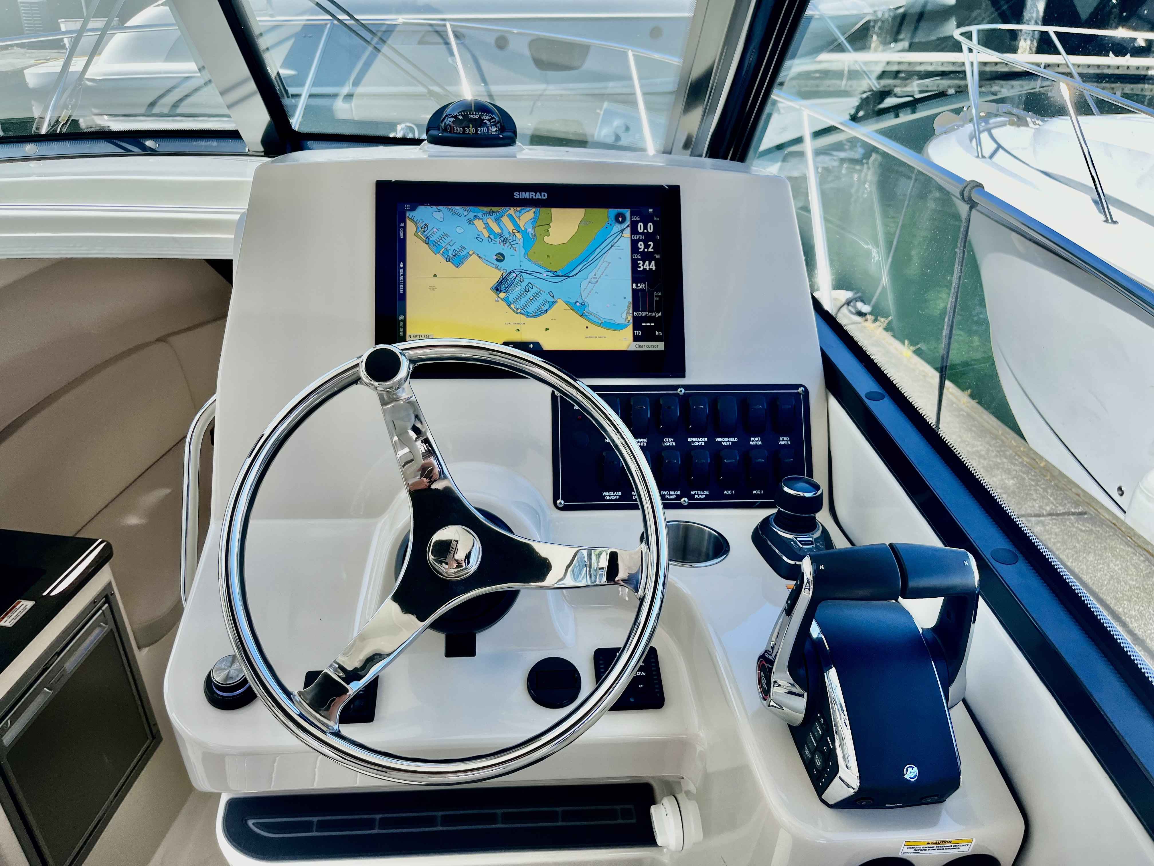 Pre-Owned 2023 Boston whaler 285 Conquest for Sale | Vancouver, BC | M&P Yacht Centre | 685961aa1b0afcba3a041cd8