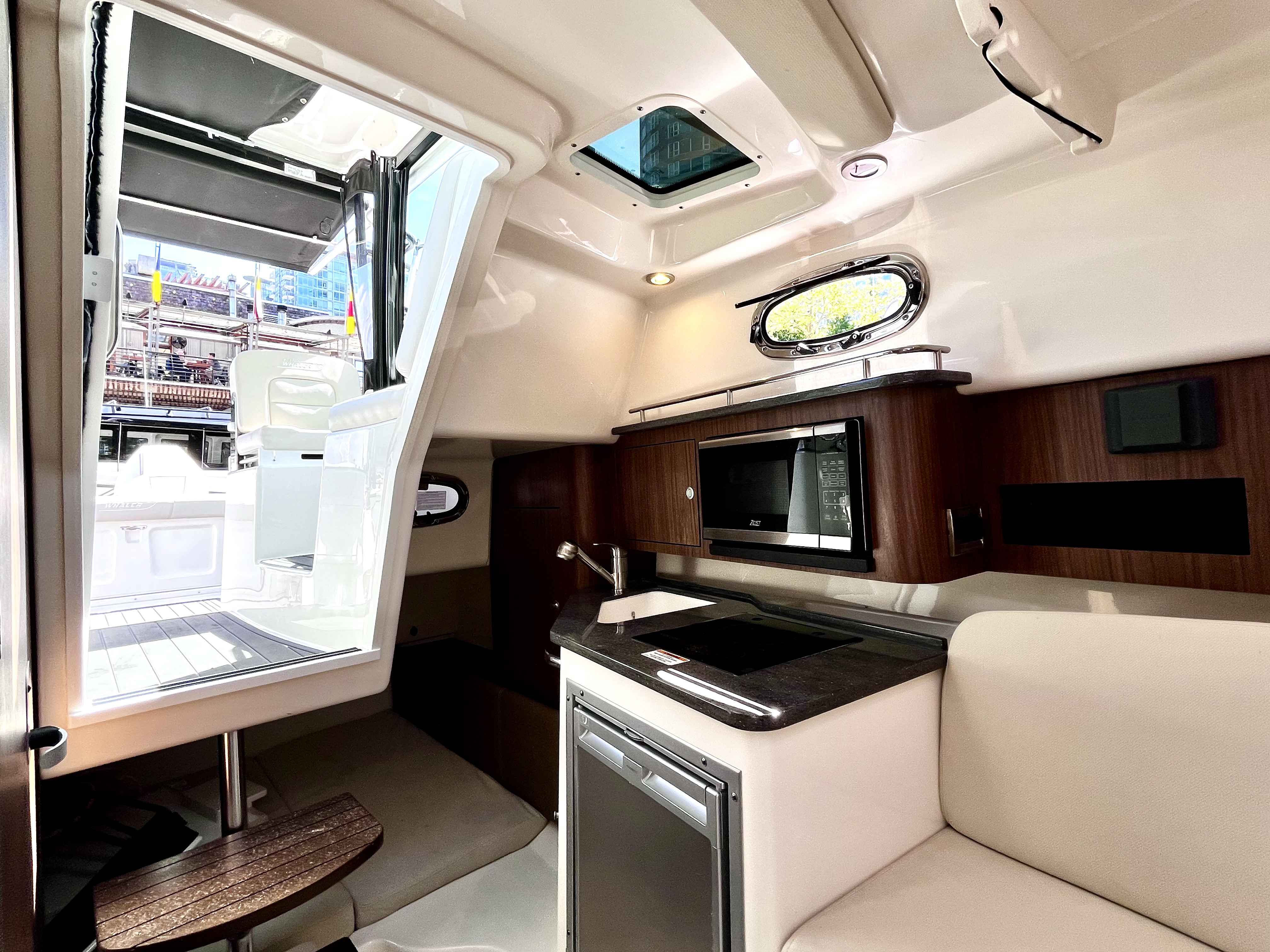 Pre-Owned 2023 Boston whaler 285 Conquest for Sale | Vancouver, BC | M&P Yacht Centre | 685961aa1b0afcba3a041cd8