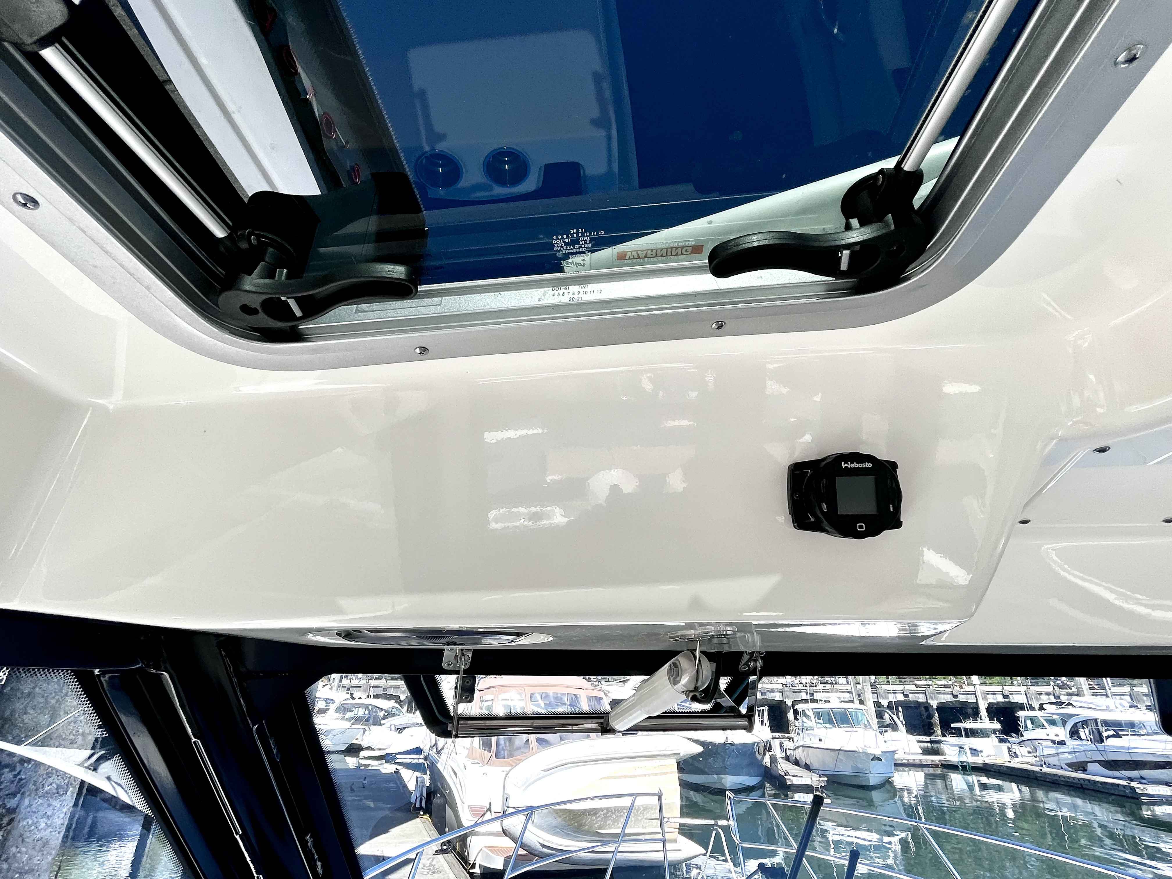 Pre-Owned 2020 Boston whaler 325 Pilothouse for Sale | Vancouver, BC | M&P Yacht Centre | 6a1a1b21a1595ac0f406219b