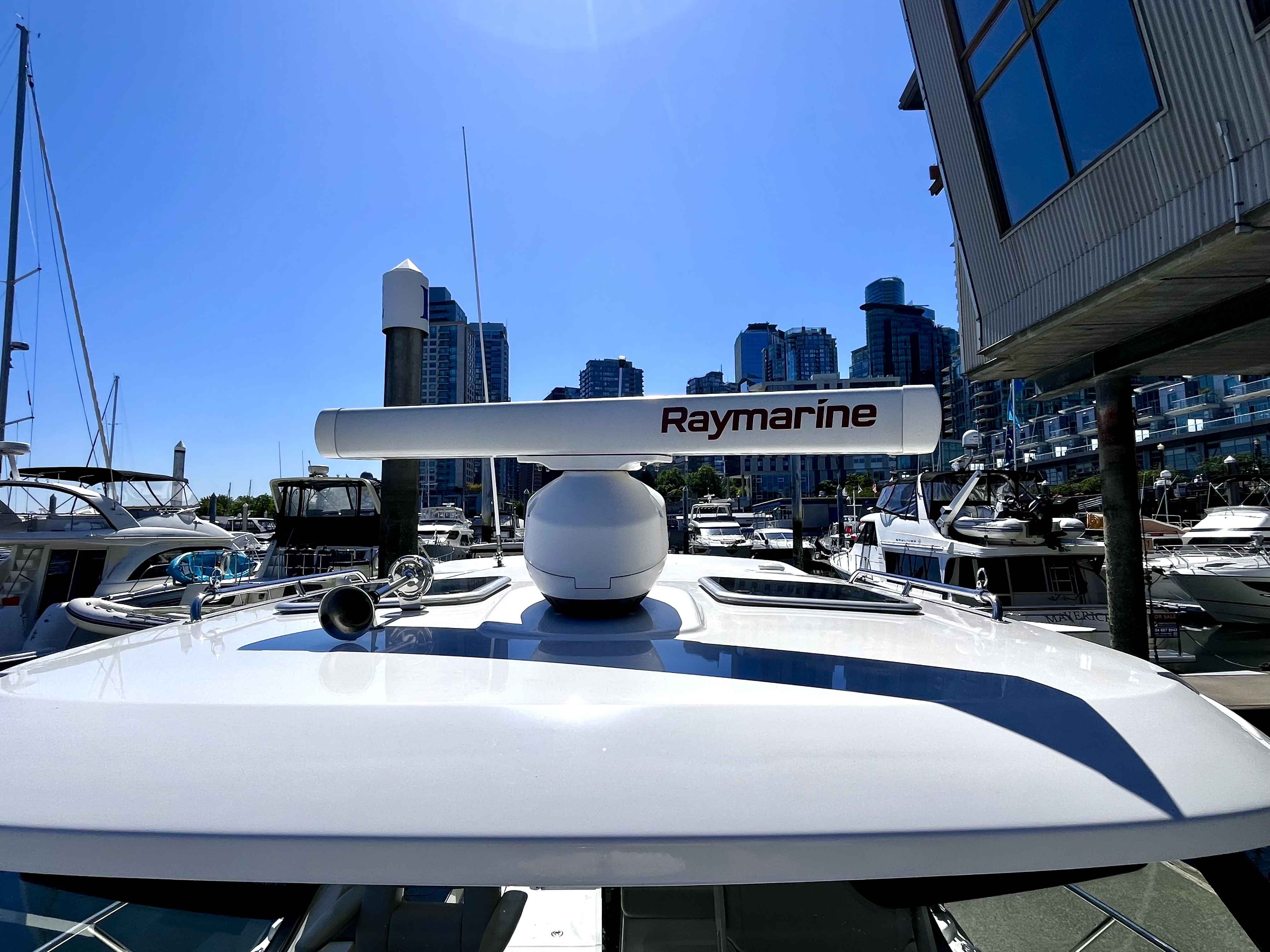 Pre-Owned 2020 Boston whaler 325 Pilothouse for Sale | Vancouver, BC | M&P Yacht Centre | 6a1a1b21a1595ac0f406219b