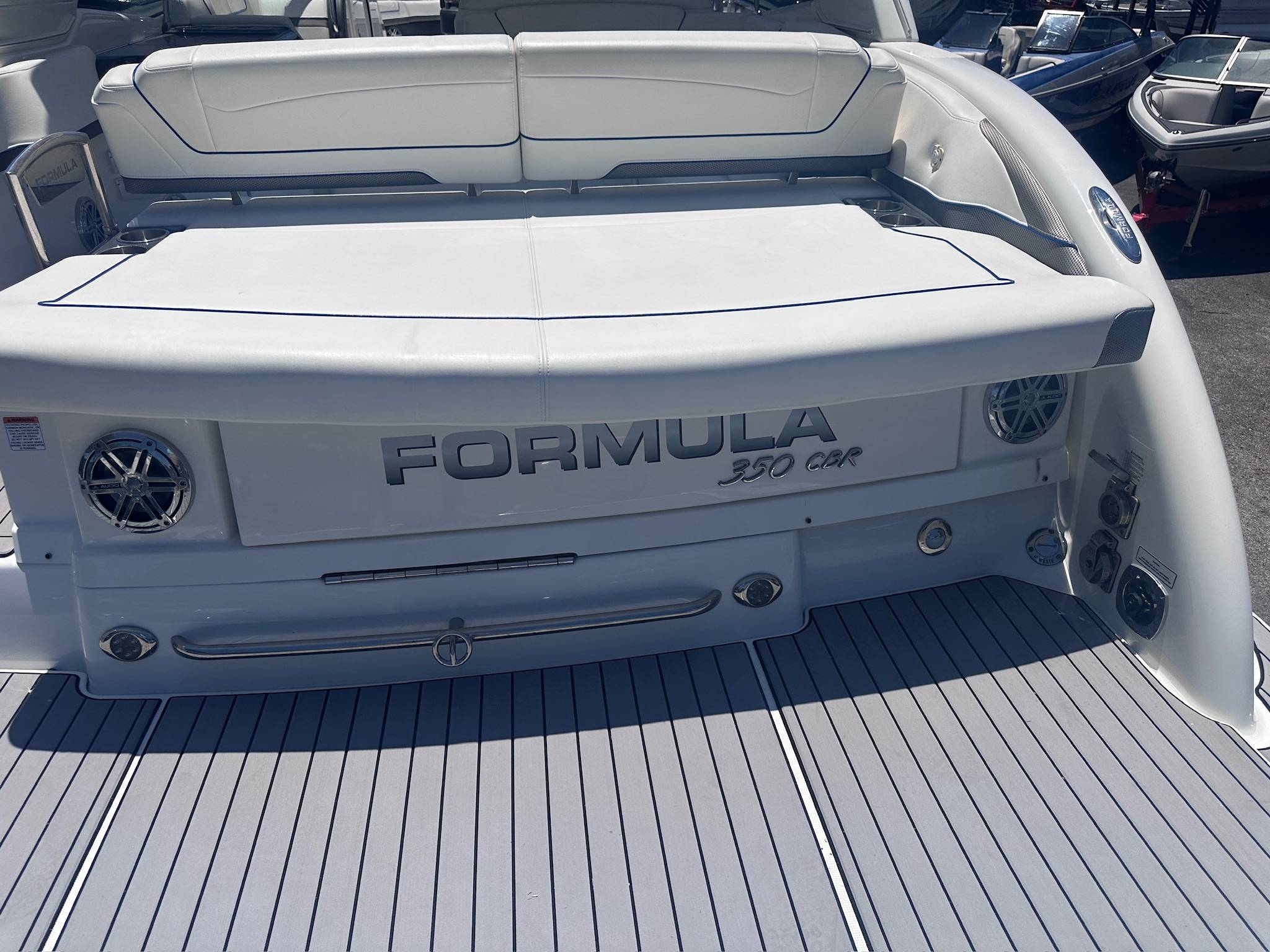 dummy-boat-img