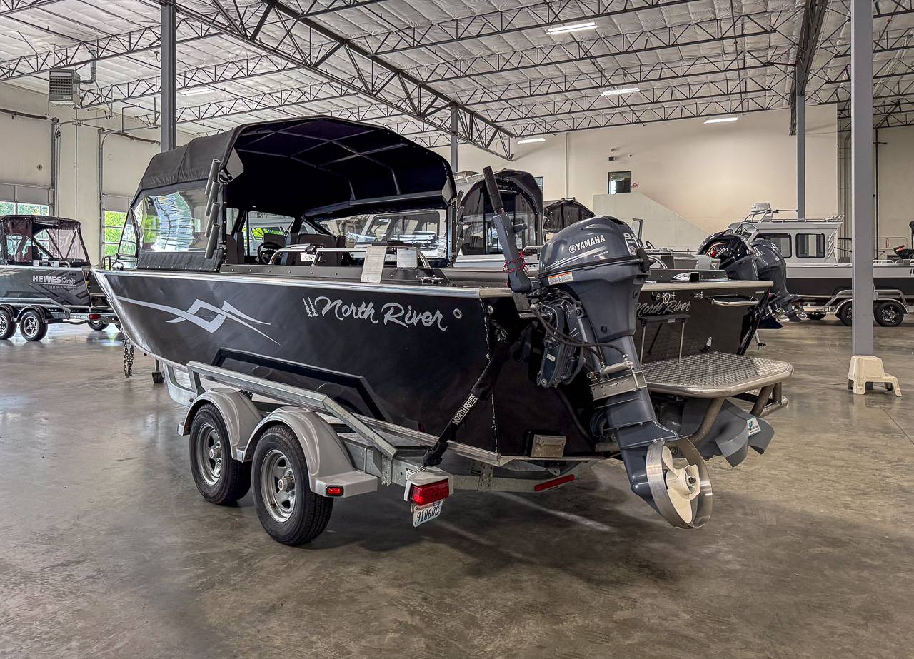 2014 North River 24 Commander