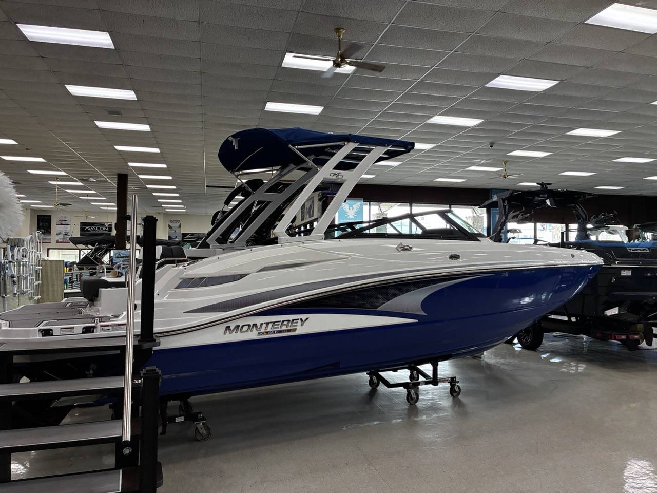 dummy-boat-img