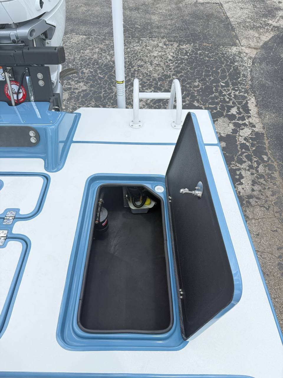 dummy-boat-img
