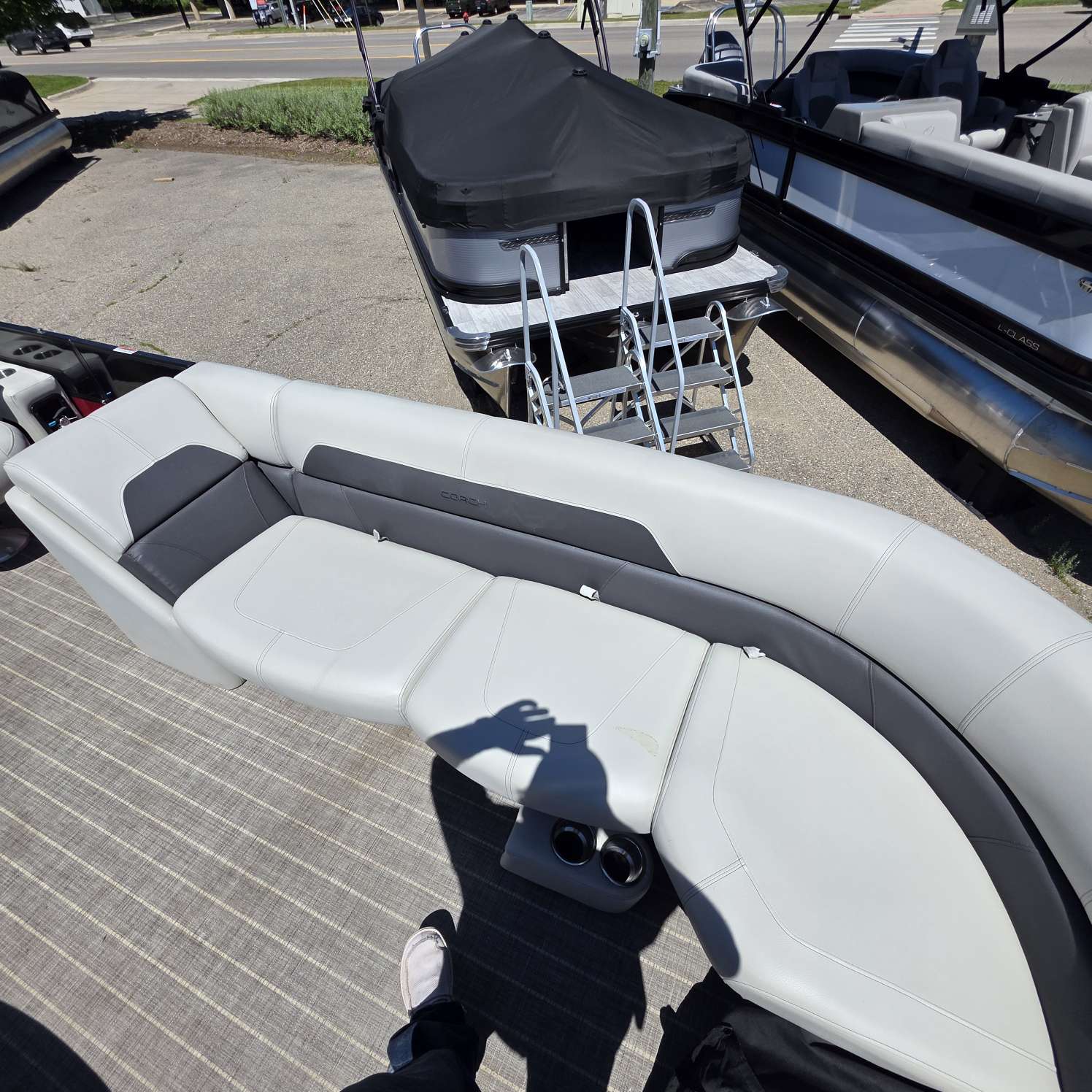 dummy-boat-img