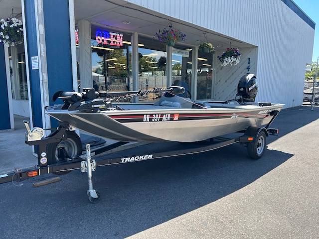  Bass tracker Pro 165-19