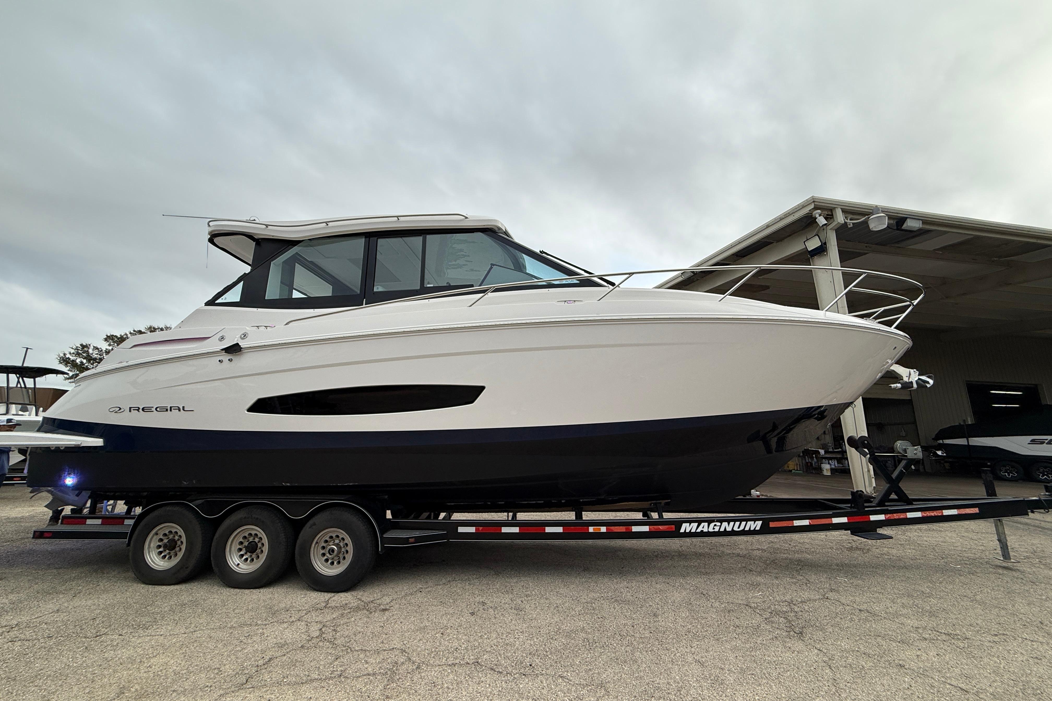 dummy-boat-img