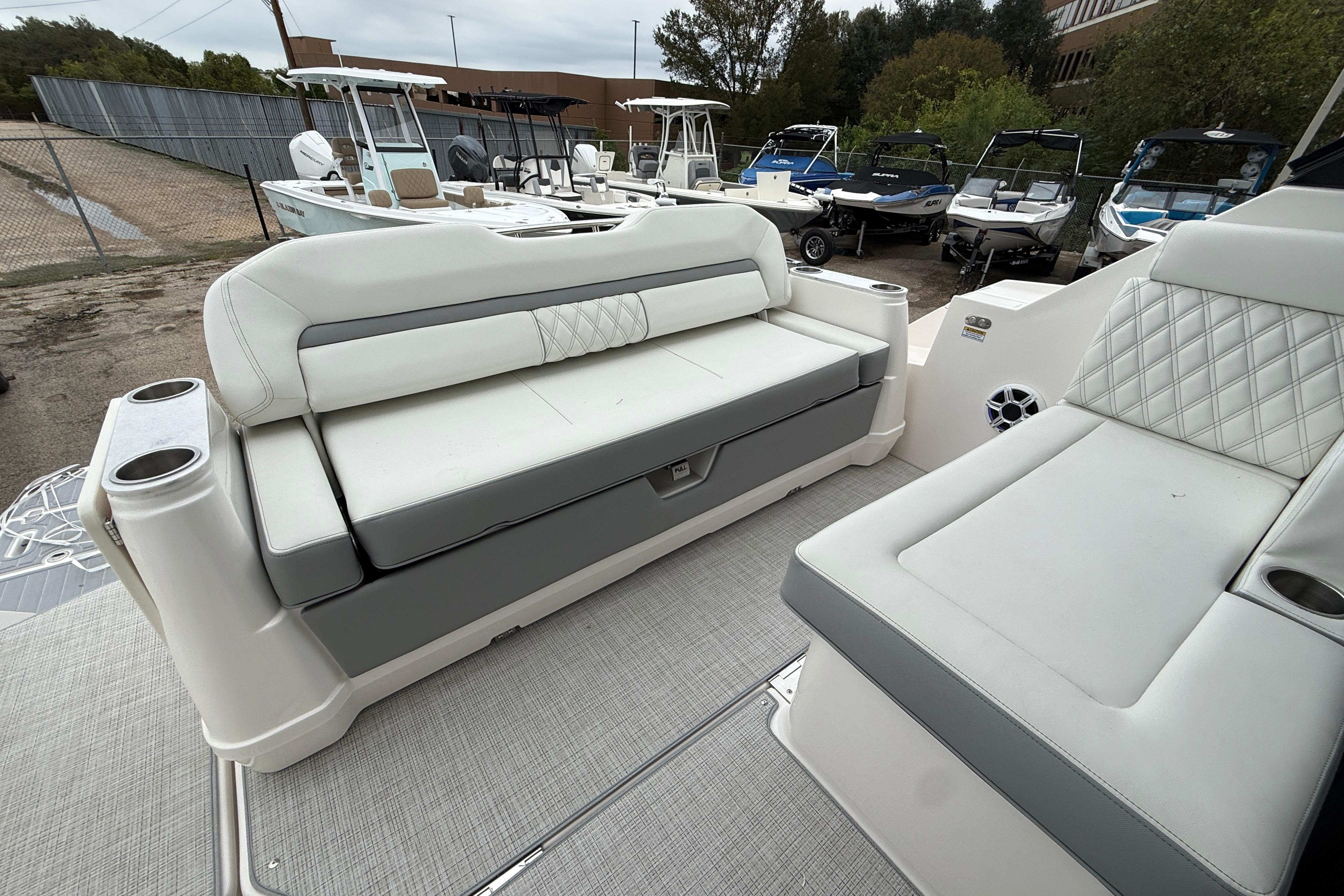 dummy-boat-img