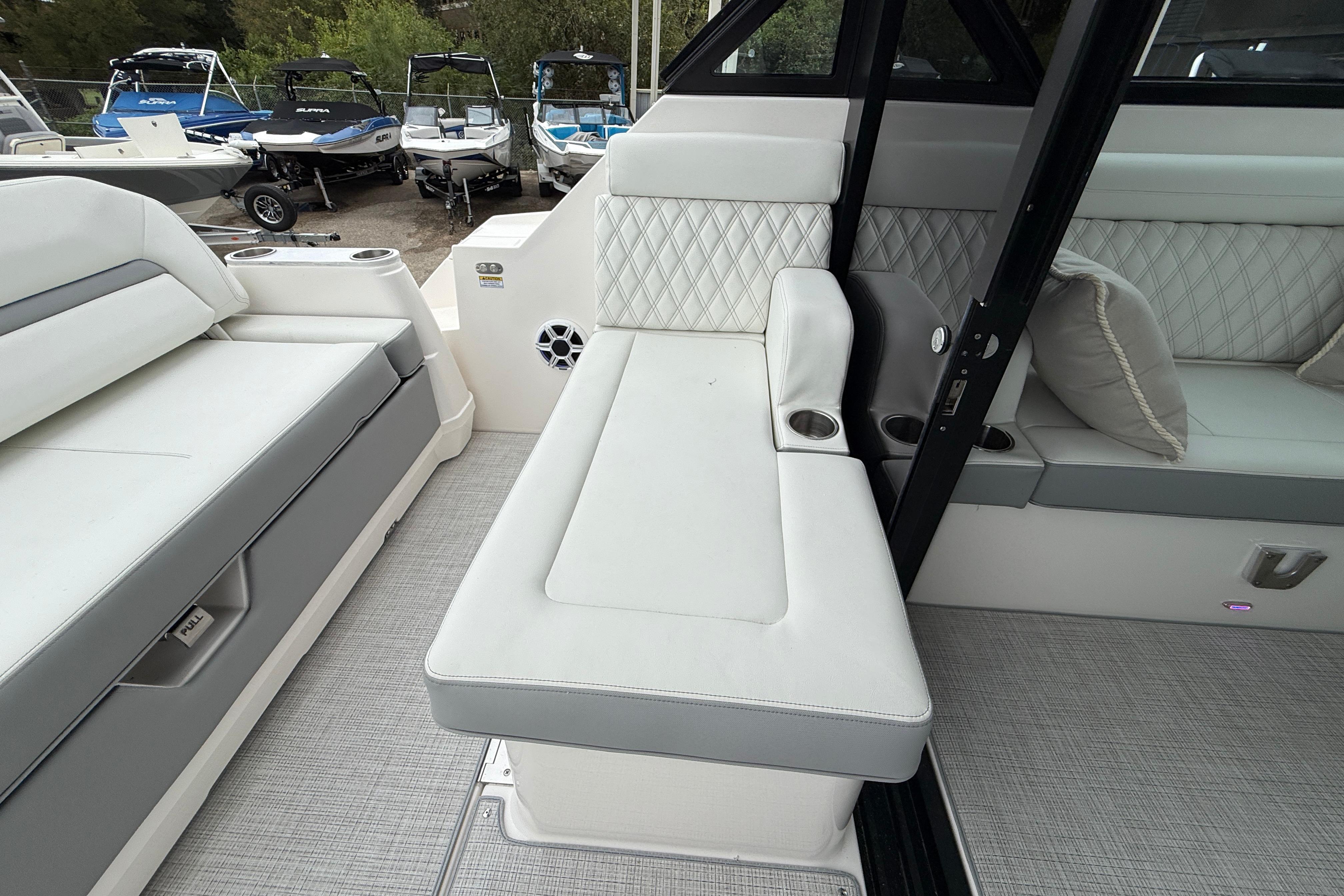 dummy-boat-img