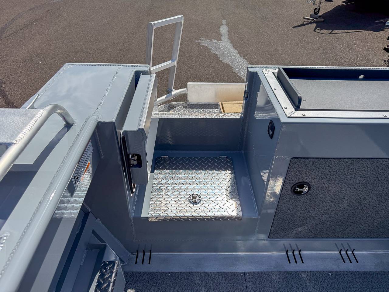 2026 HEWESCRAFT 210 SEA RUNNER HARD TOP