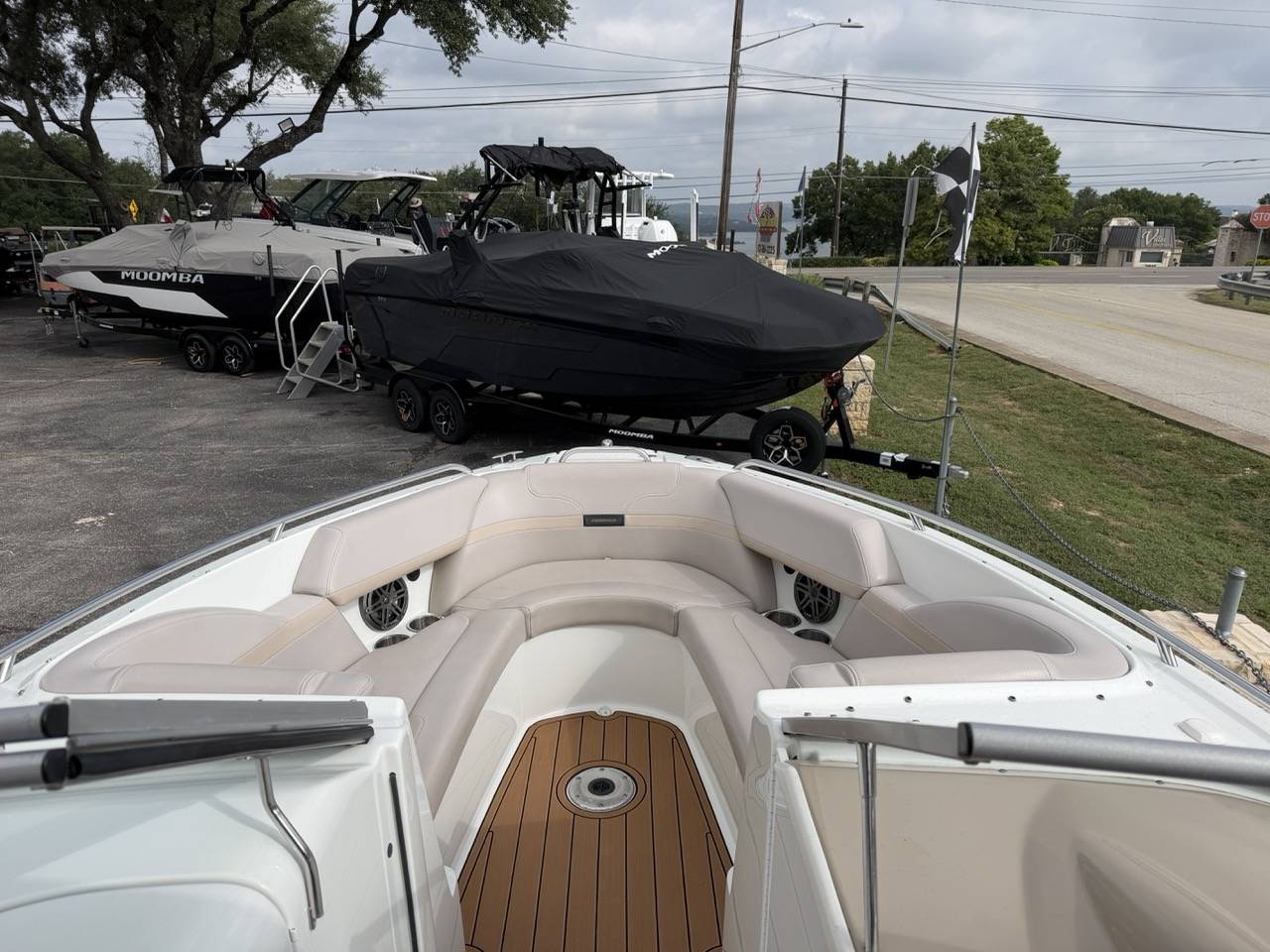 dummy-boat-img