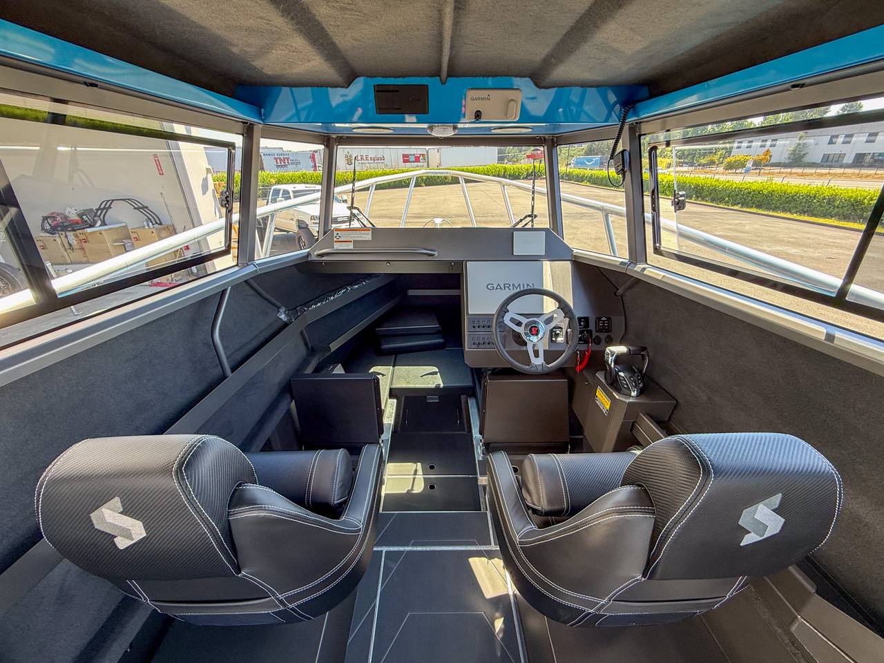 STABICRAFT 2750 ULTRA CENTRECAB (DEALER DEMO)