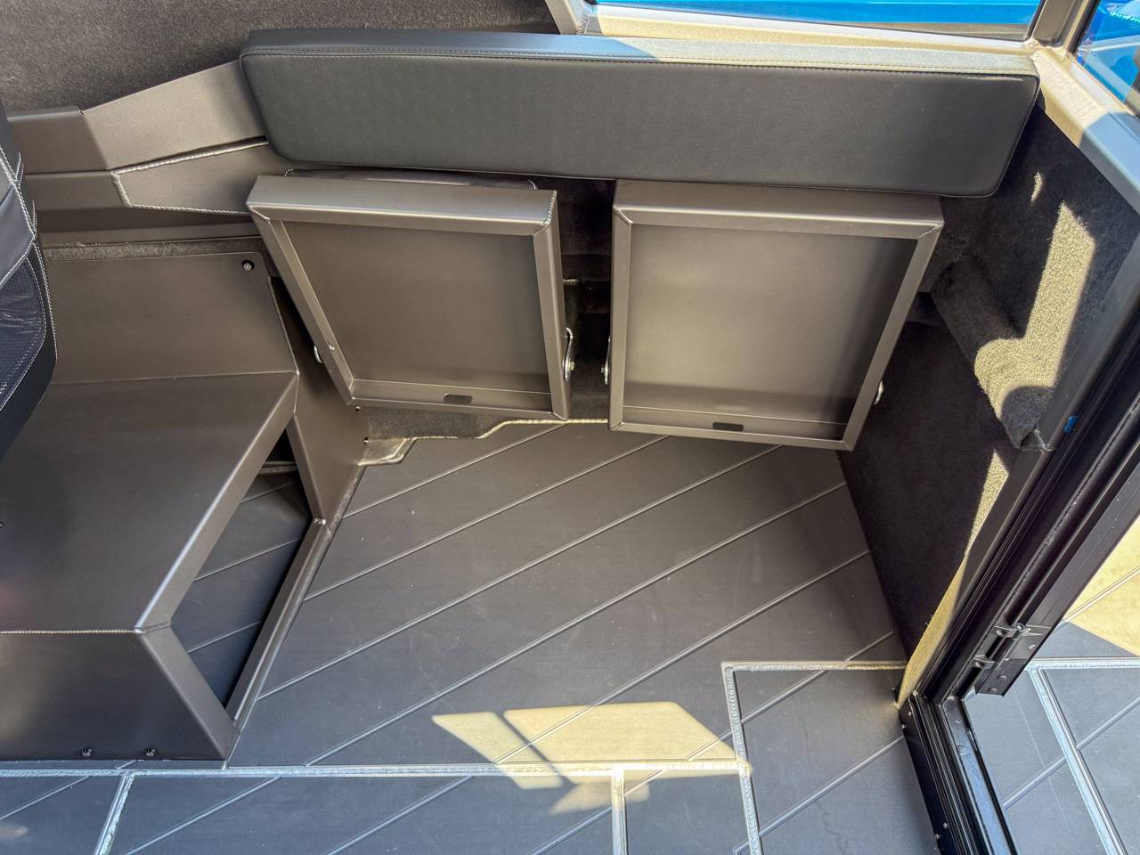 STABICRAFT 2750 ULTRA CENTRECAB (DEALER DEMO)