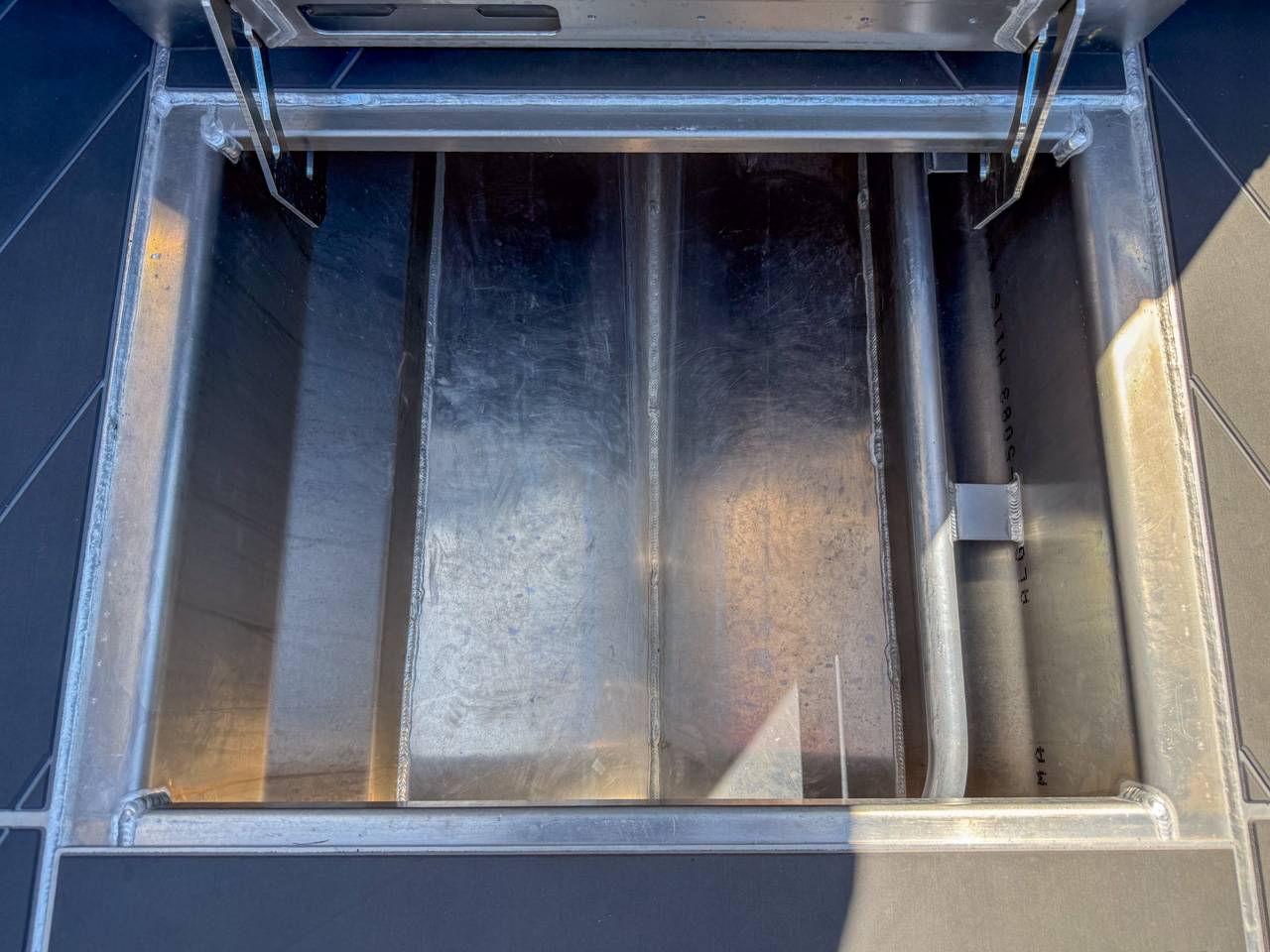 STABICRAFT 2750 ULTRA CENTRECAB (DEALER DEMO)