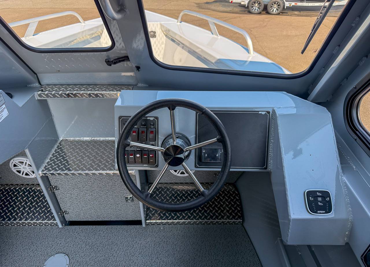 2026 HEWESCRAFT 240 OCEAN PRO HARD TOP