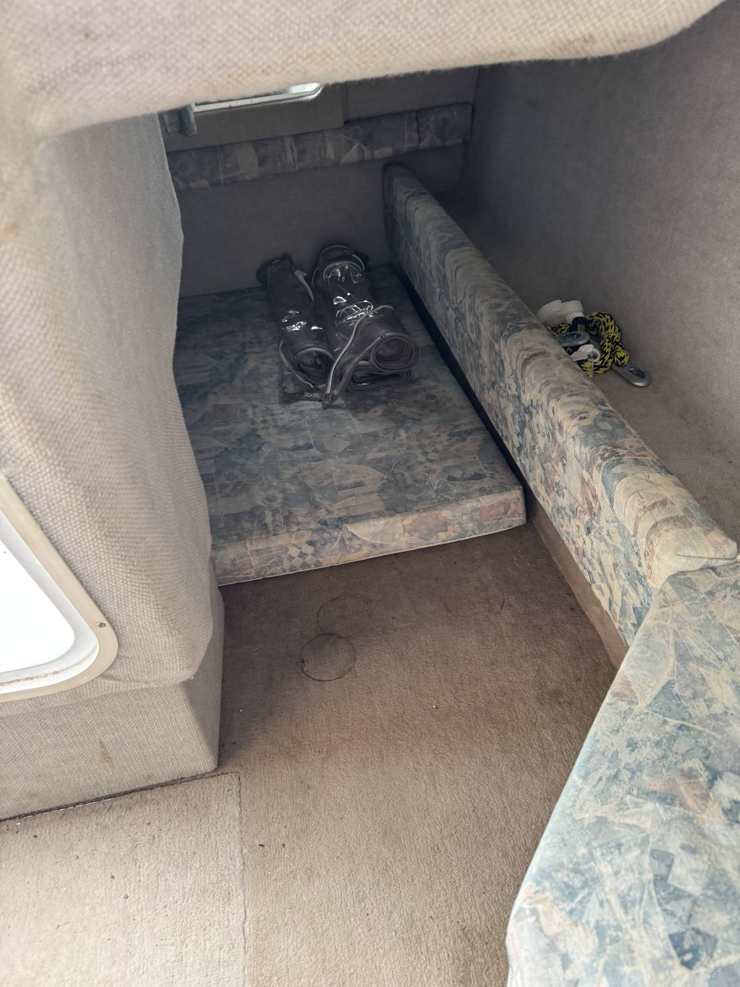 1997 Wellcraft 26 Excel SE-3