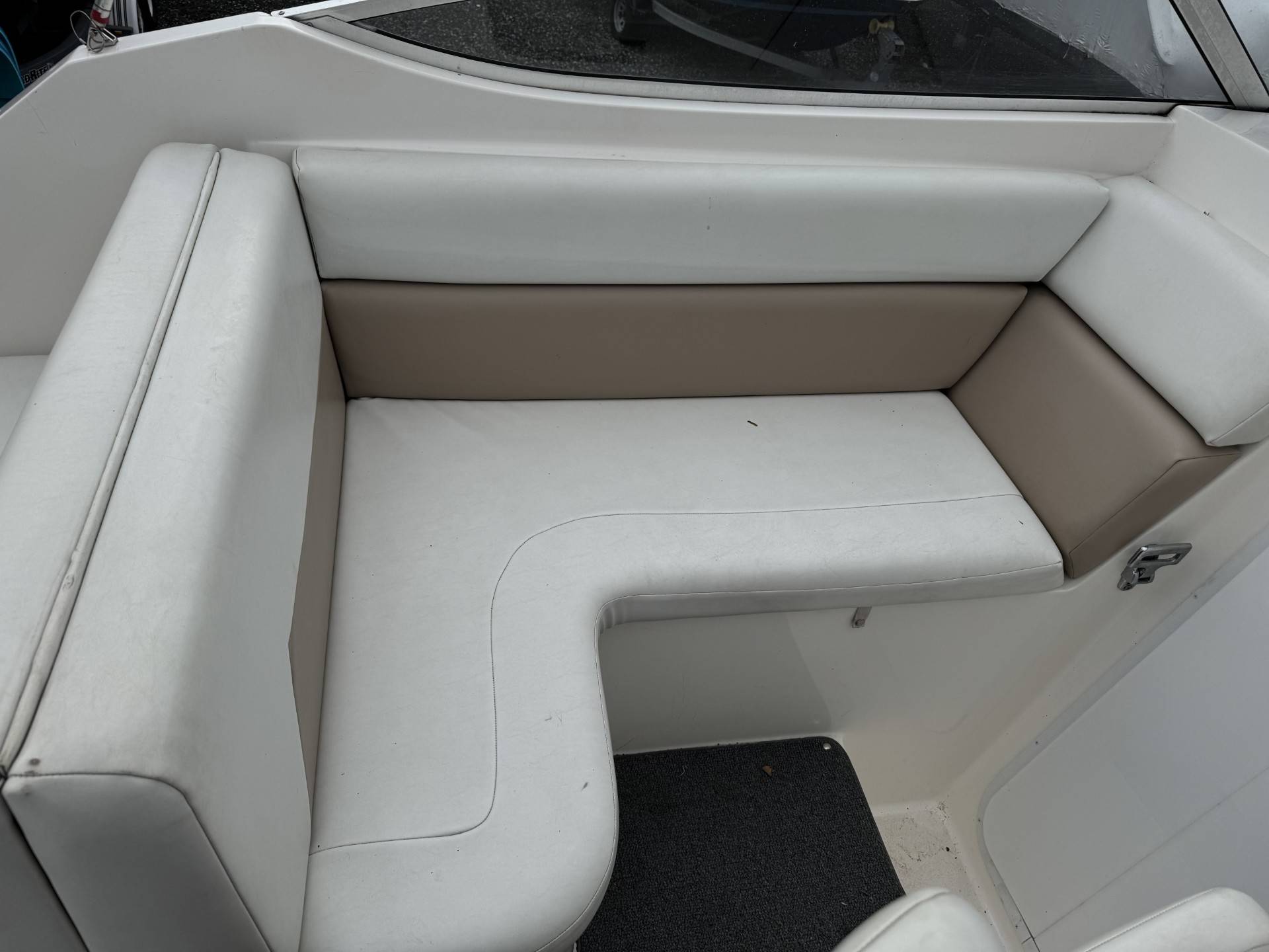 1997 Wellcraft 26 Excel SE-14