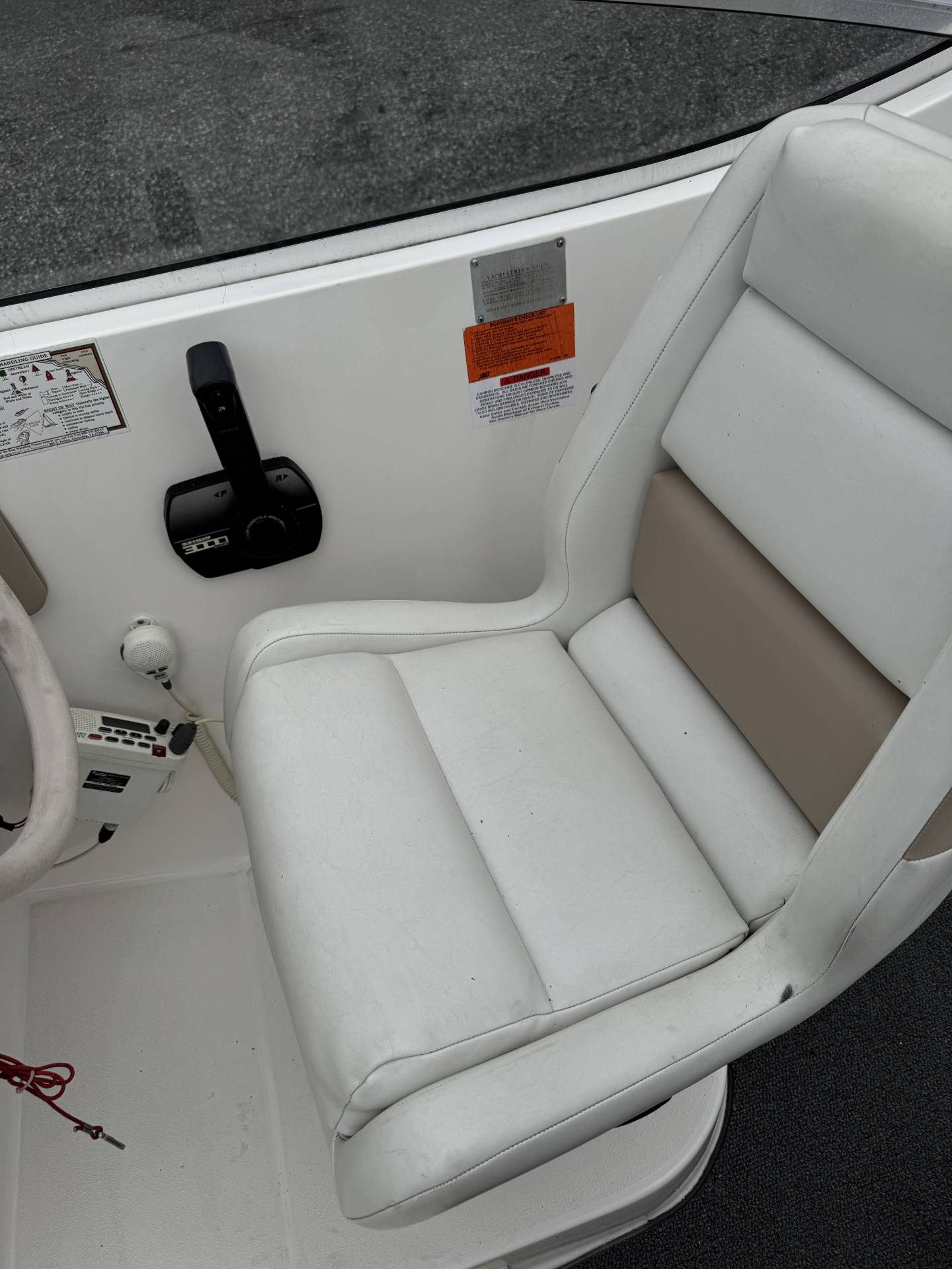 1997 Wellcraft 26 Excel SE-15