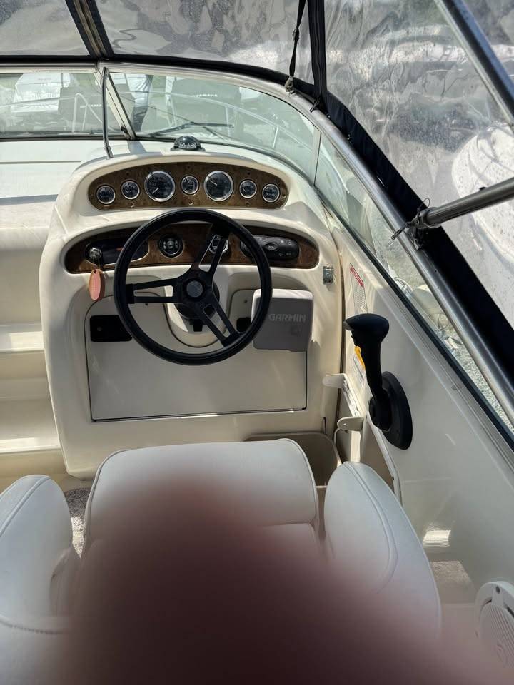 2001 Searay 240 Cabin Cruiser-4