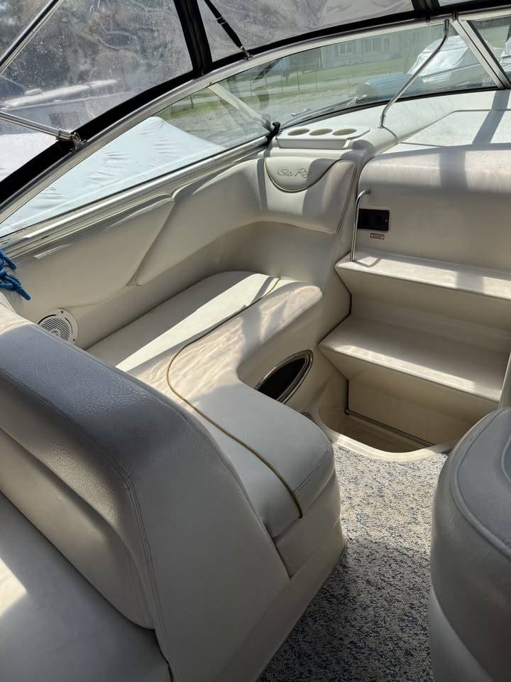 2001 Searay 240 Cabin Cruiser-5