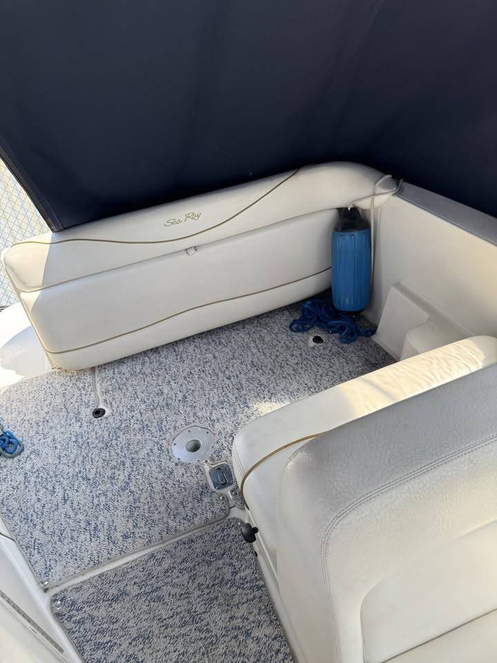 2001 Searay 240 Cabin Cruiser-6