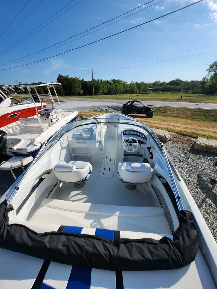 2000 STARCRAFT 2210 GT W/ 5.0 MERCRUISER WITH TRAILER-6