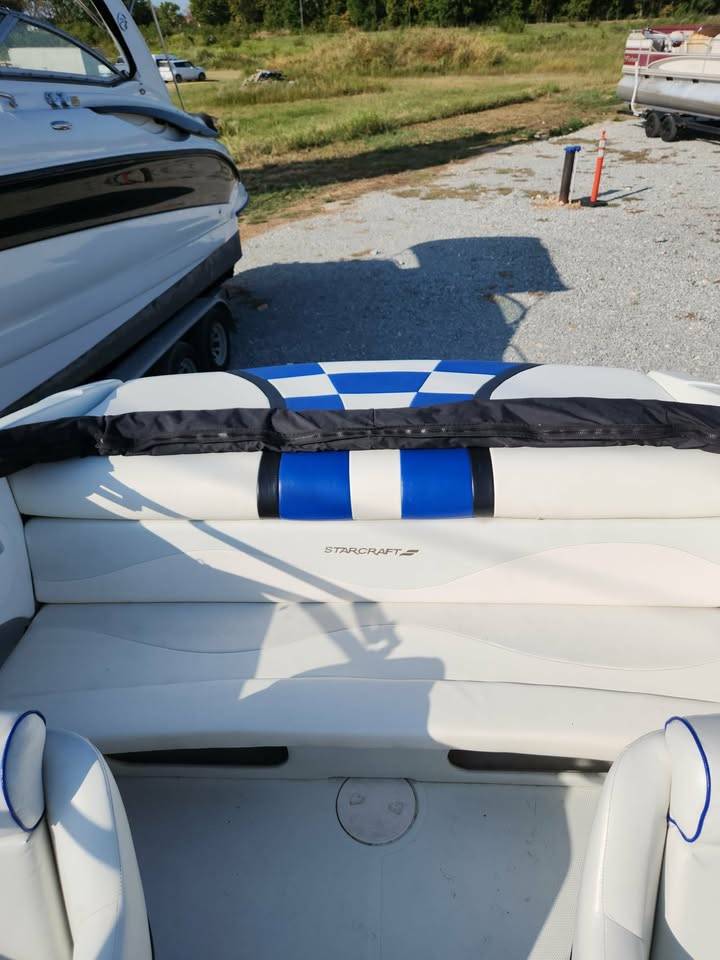 2000 STARCRAFT 2210 GT W/ 5.0 MERCRUISER WITH TRAILER-10
