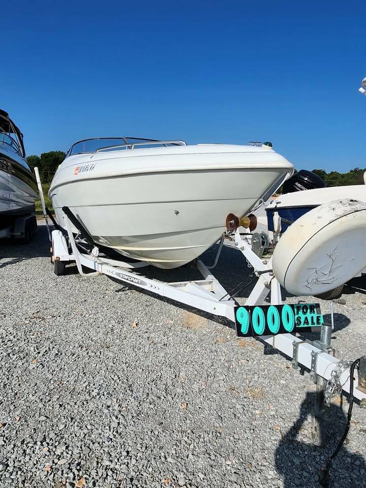 2000 STARCRAFT 2210 GT W/ 5.0 MERCRUISER WITH TRAILER-12