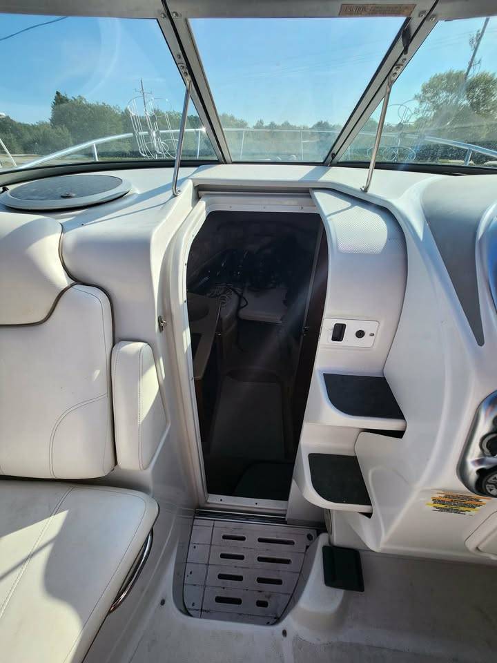 2005 CROWNLINE 270 CR WITH TRIPLE AXLE TRAILER-3