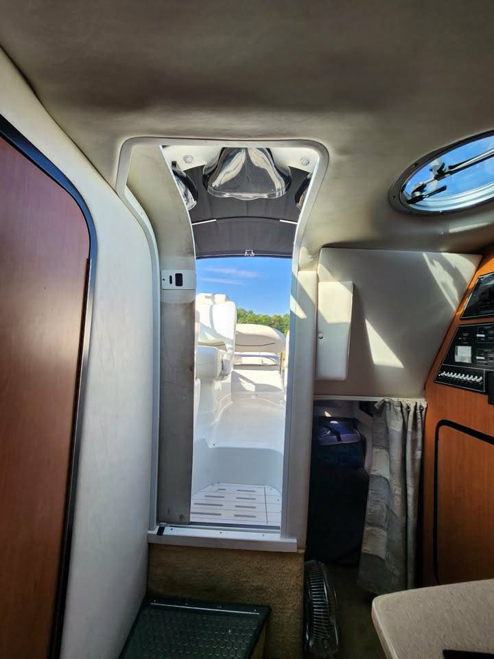 2005 CROWNLINE 270 CR WITH TRIPLE AXLE TRAILER-17