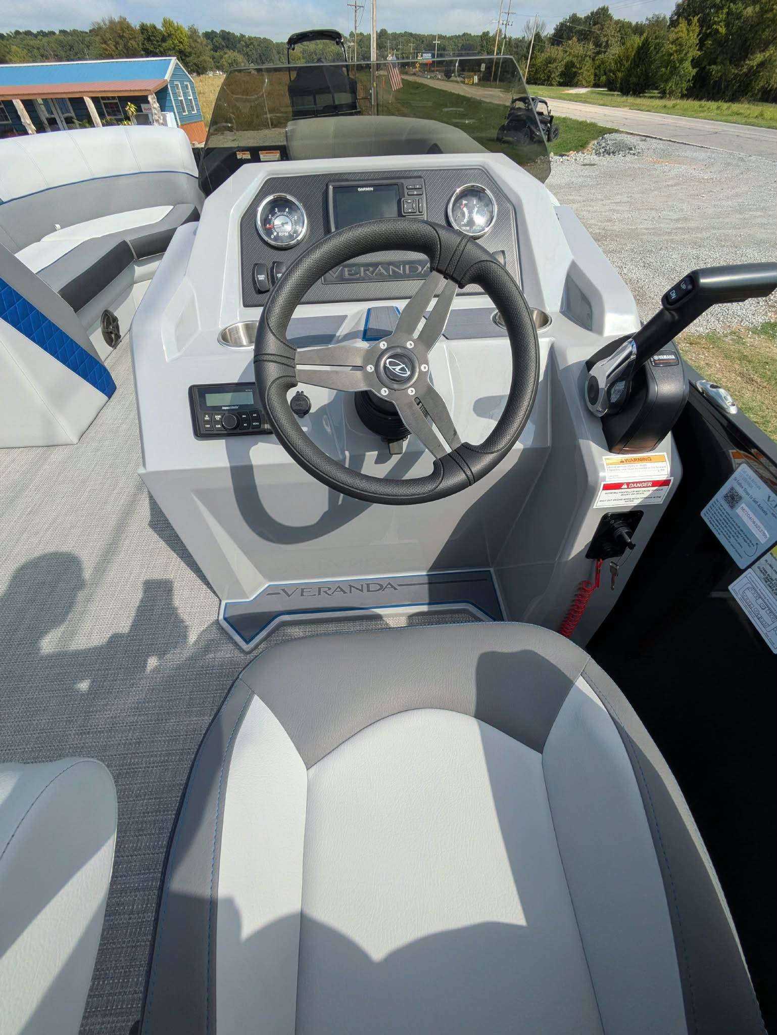 2027 VERANDA VISTA VIEW 22RC W/ 2027 YAMAHA F150LD W/ 2027 HAUL RITE TRAILER-4