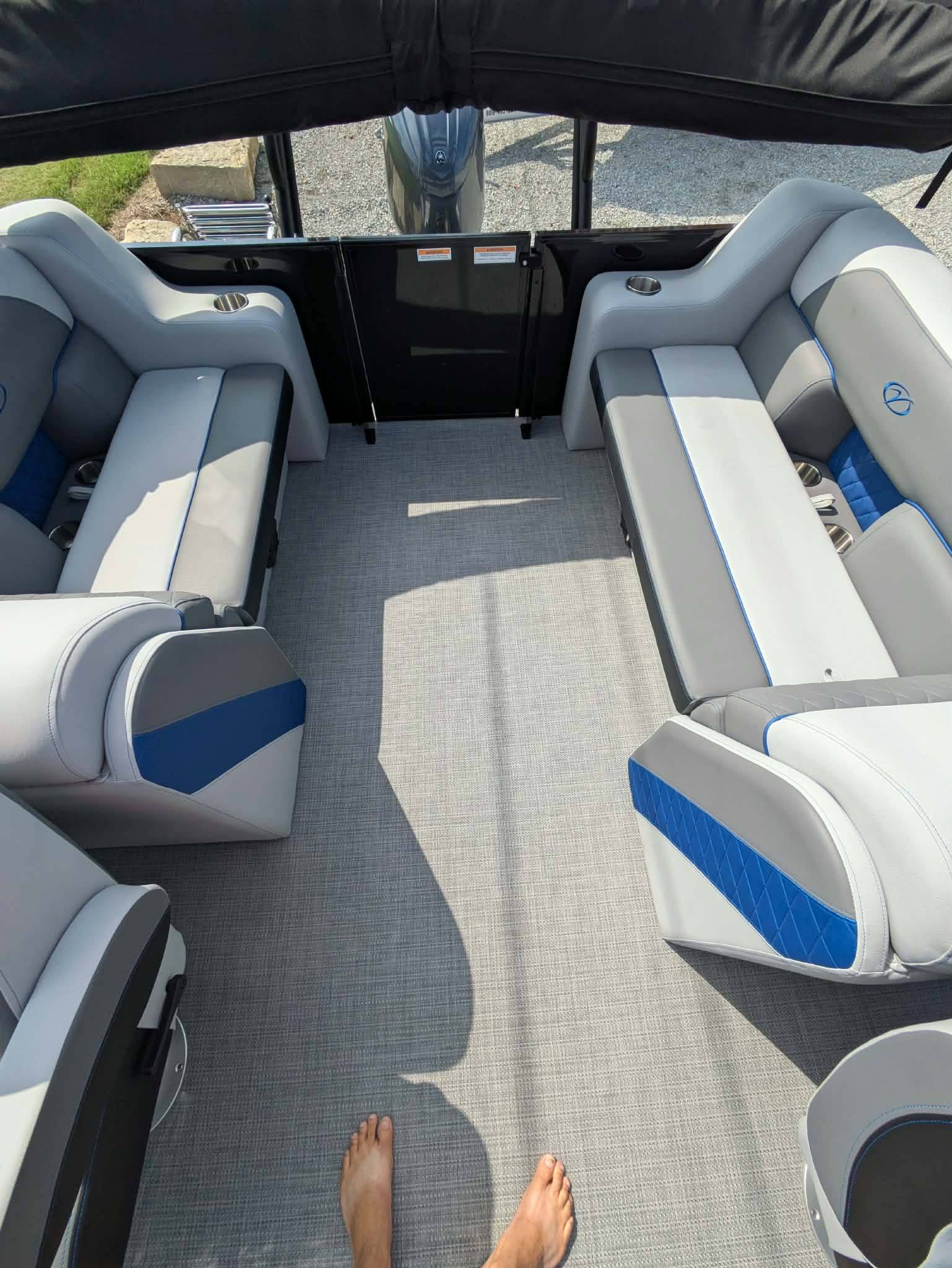 2027 VERANDA VISTA VIEW 22RC W/ 2027 YAMAHA F150LD W/ 2027 HAUL RITE TRAILER-7