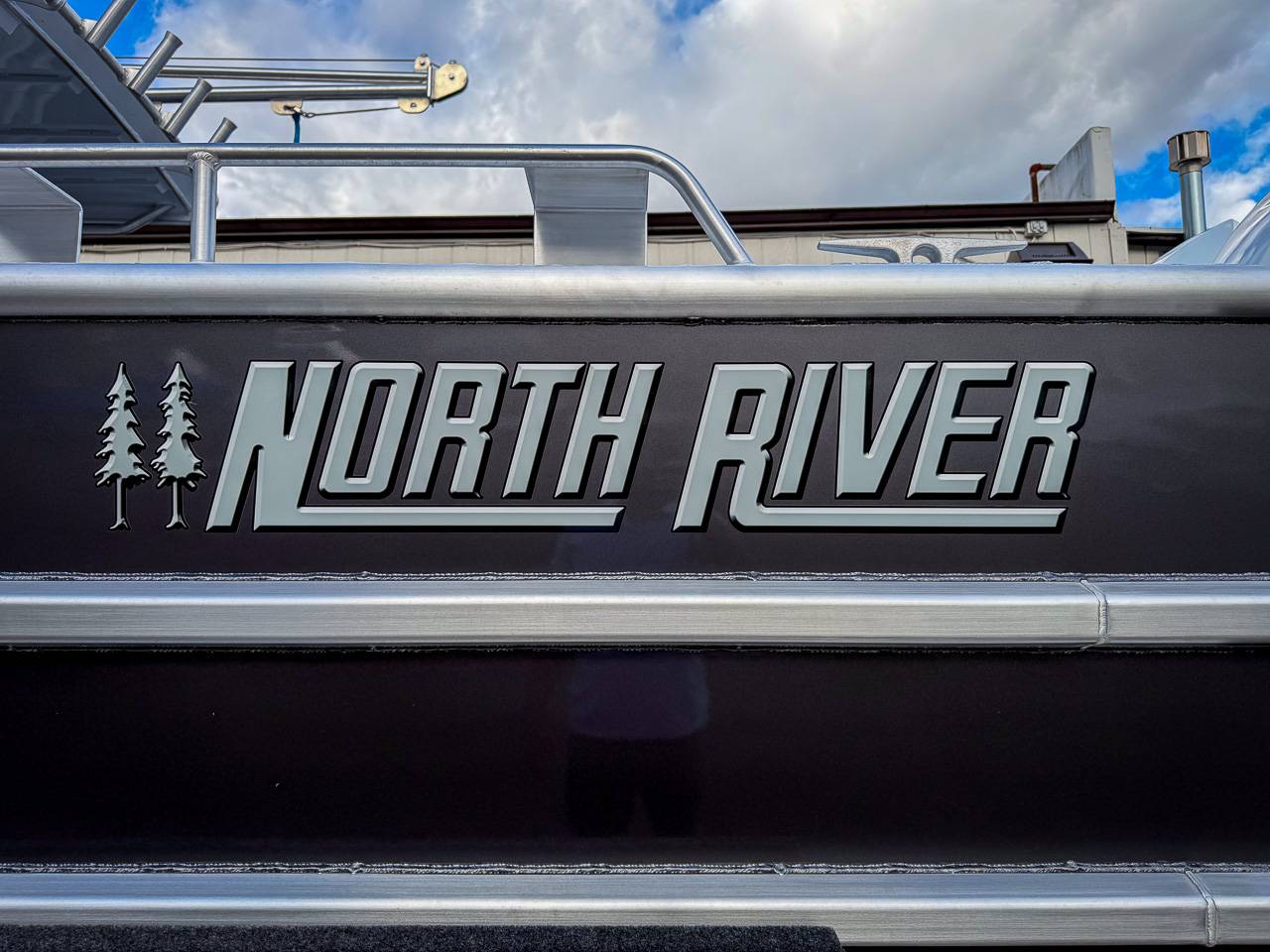 2028 NORTH RIVER ENDURANCE 3200 EXL
