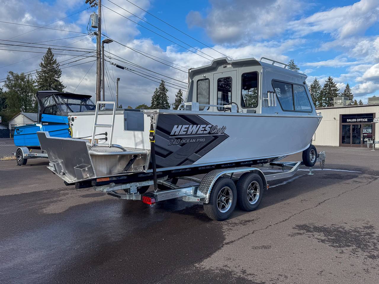 2027 HEWESCRAFT 240 OCEAN PRO HARD TOP