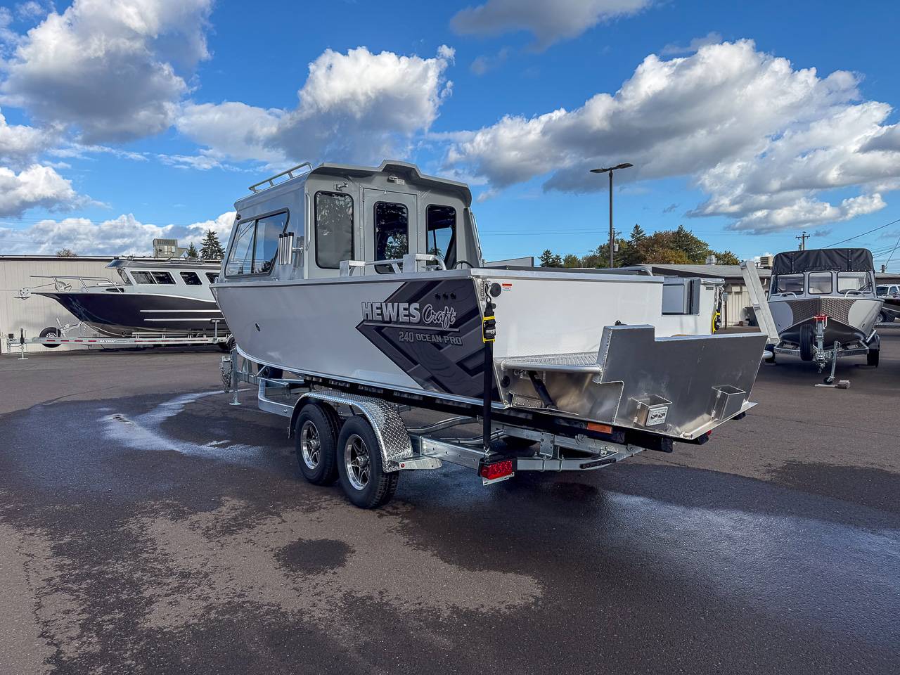 2027 HEWESCRAFT 240 OCEAN PRO HARD TOP